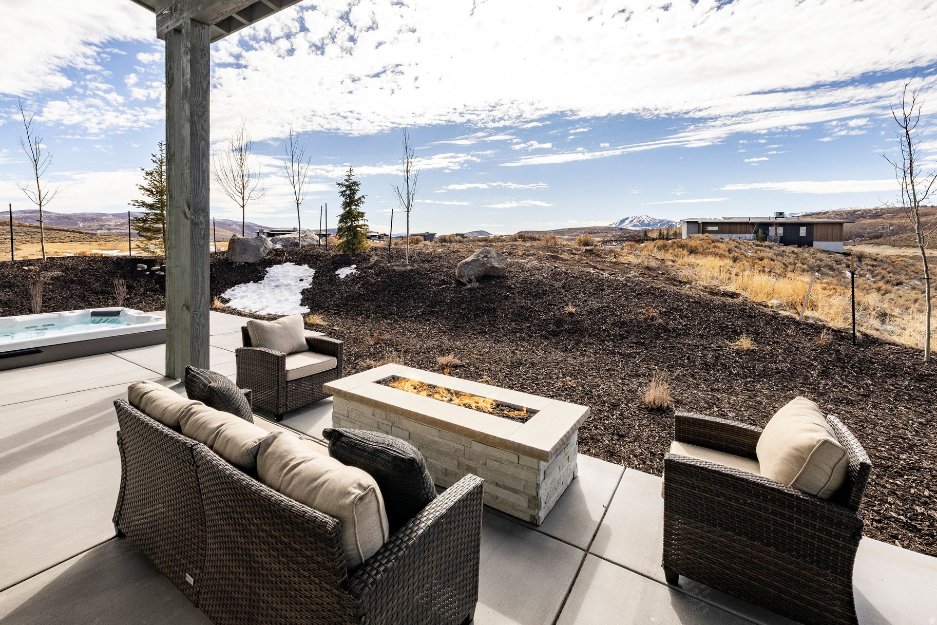 PROMONTORY VILLAS AT VISTA POINT - Residential