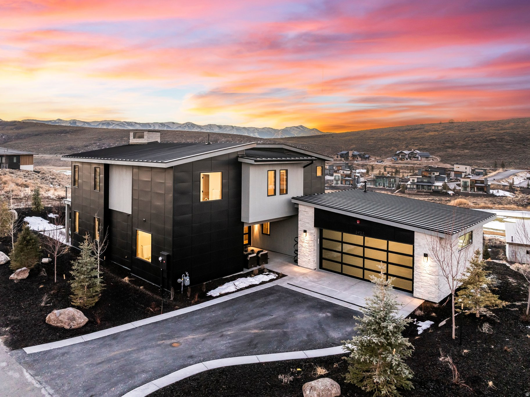 PROMONTORY VILLAS AT VISTA POINT - Residential