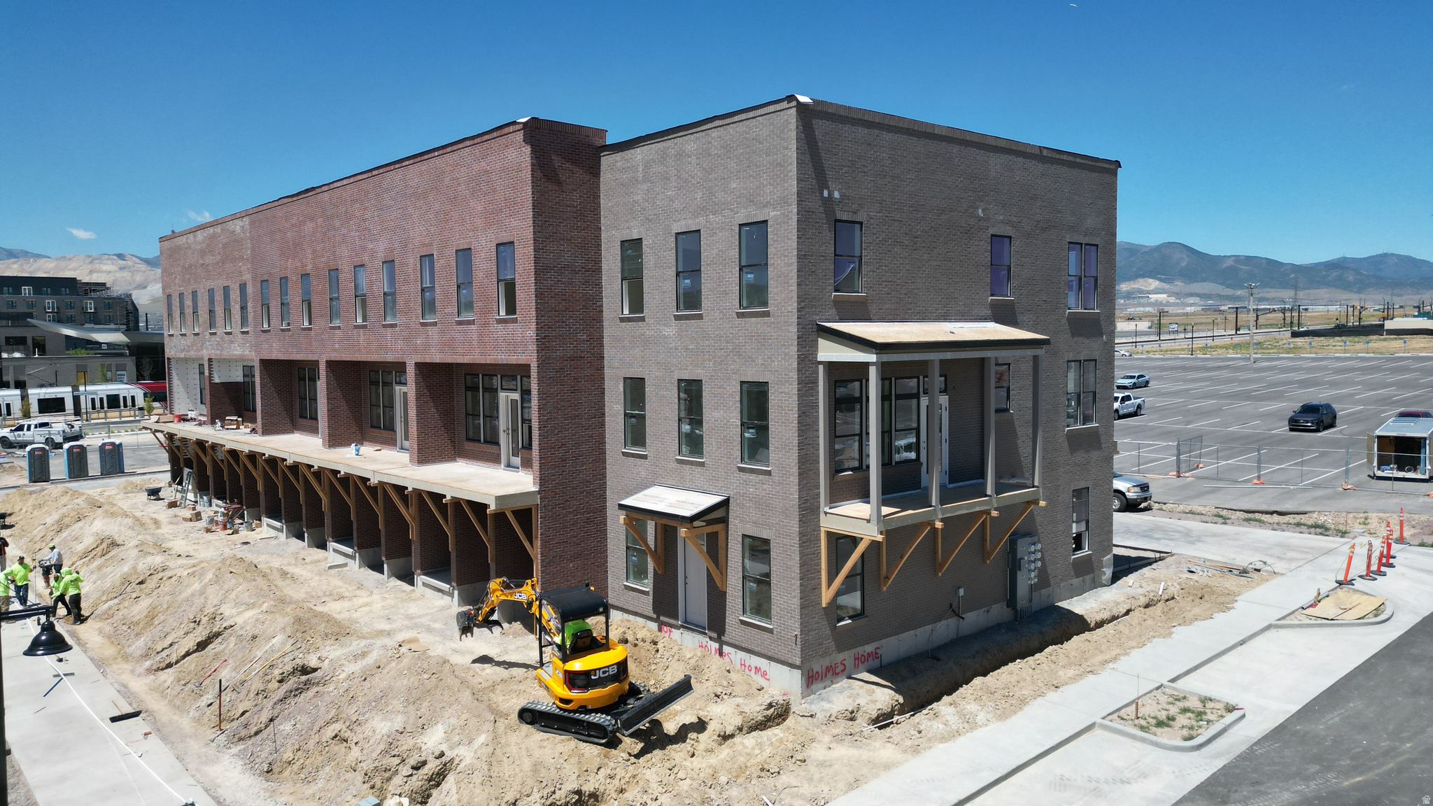 DOWNTOWN DAYBREAK - Residential