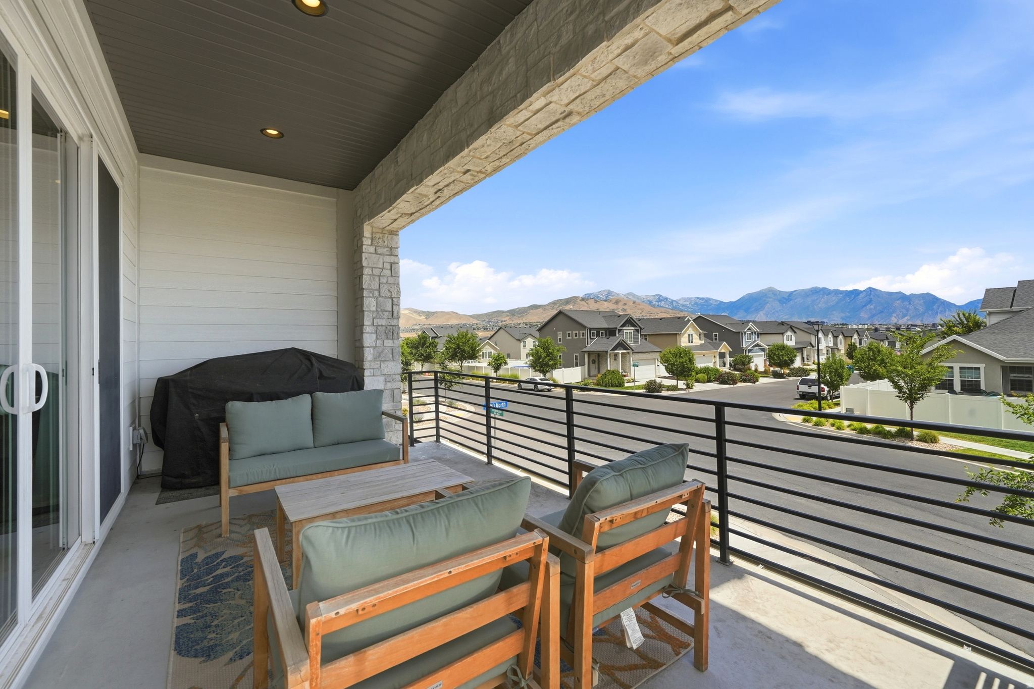 HOLBROOK - Residential