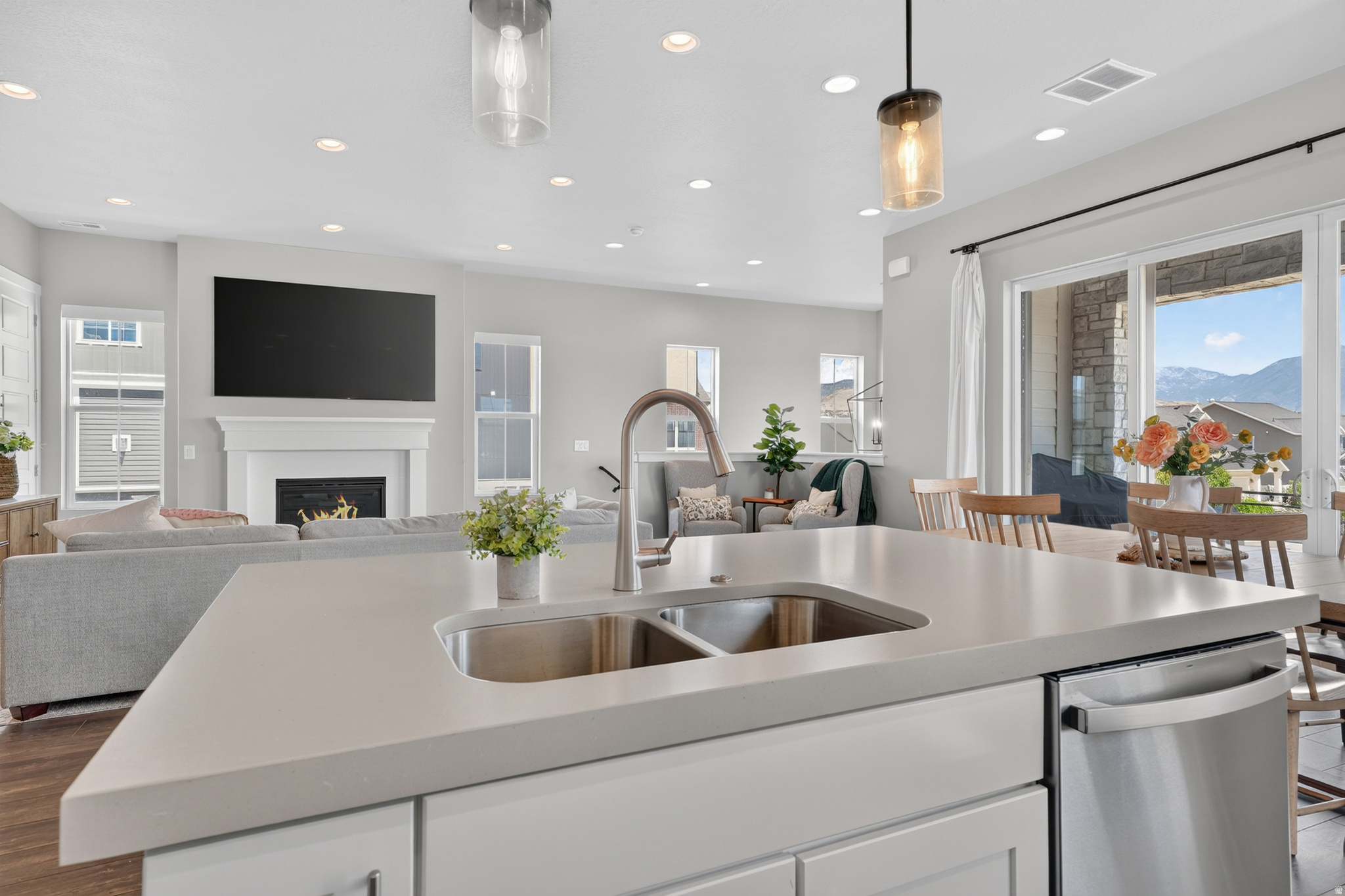 HOLBROOK - Residential