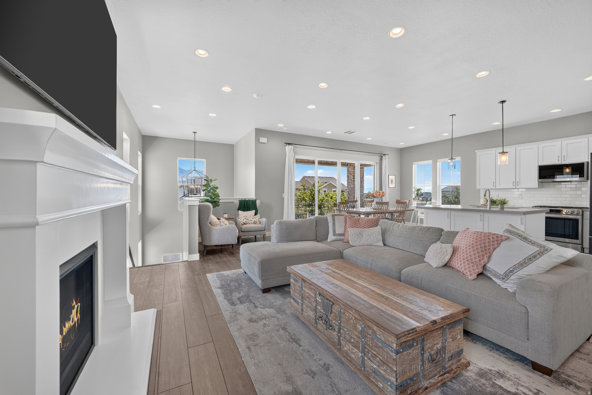 HOLBROOK - Residential