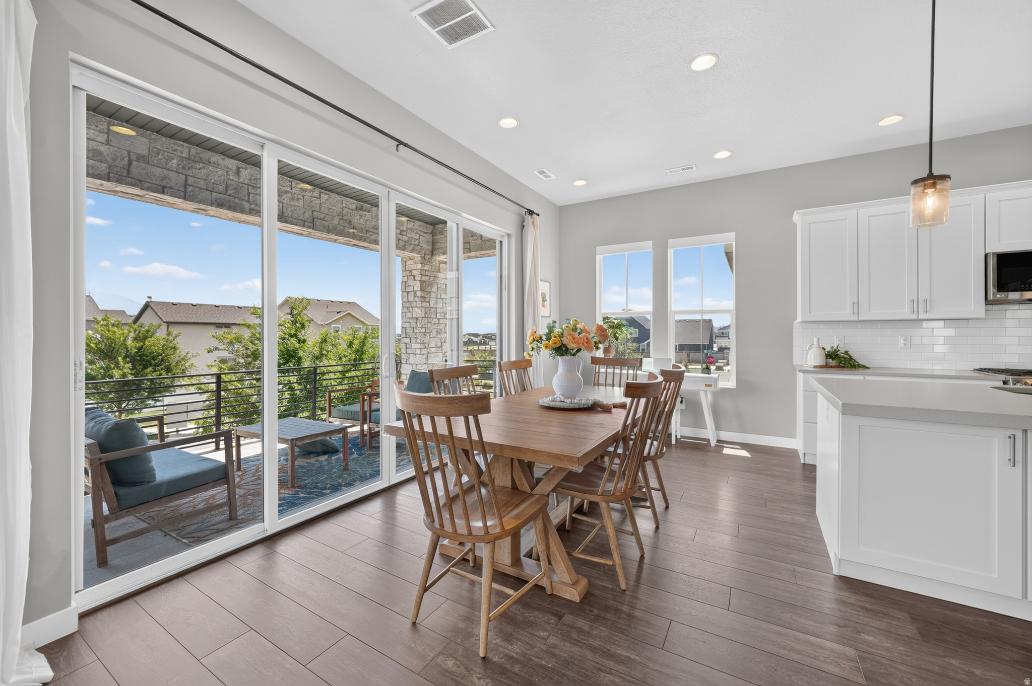 HOLBROOK - Residential