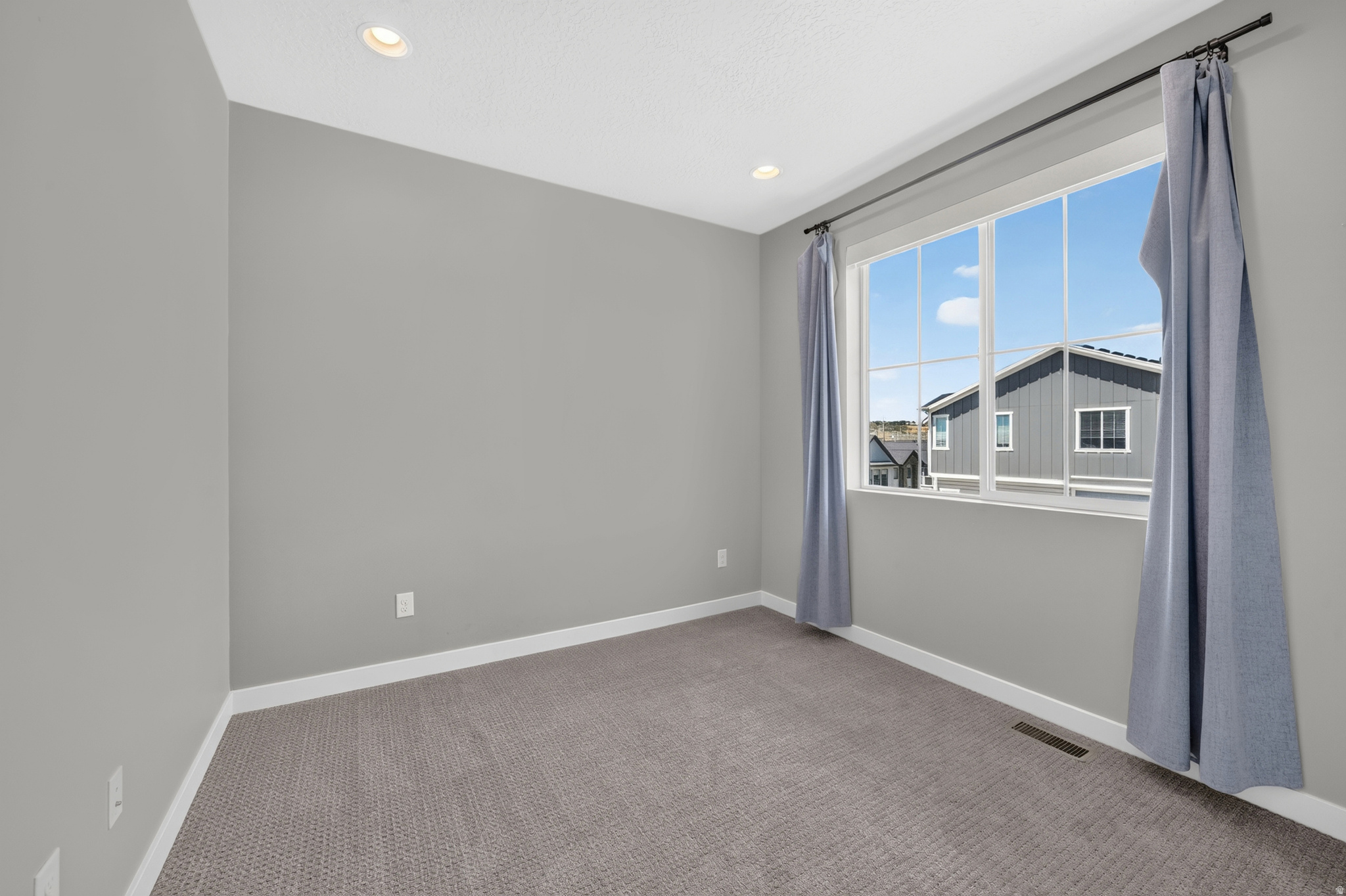 HOLBROOK - Residential