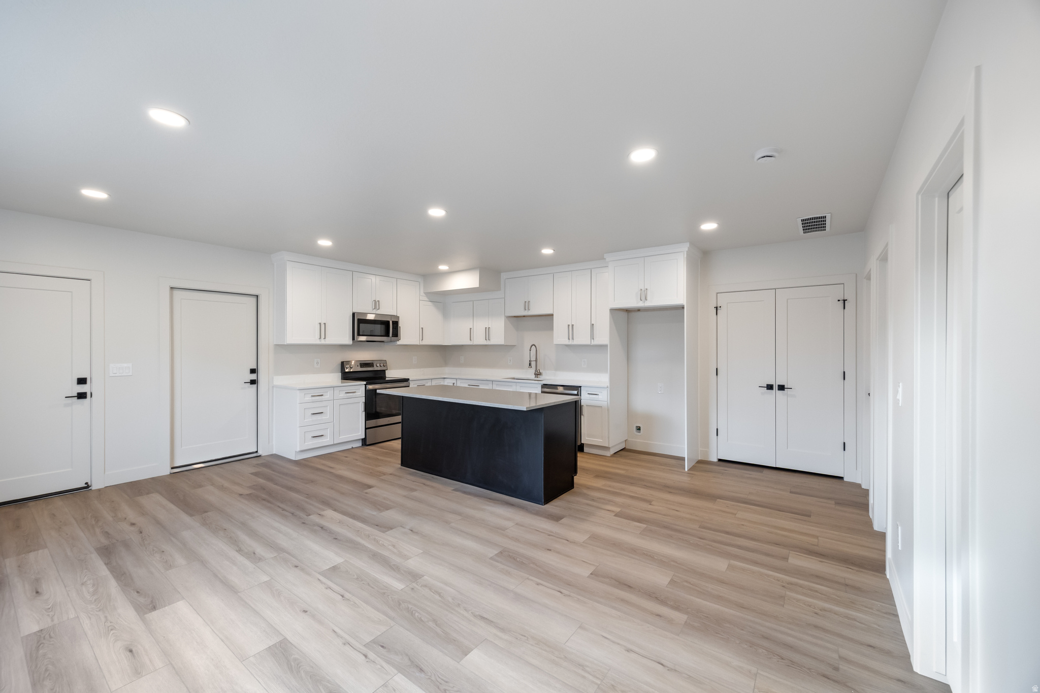 DRAGON MEADOWS - Residential