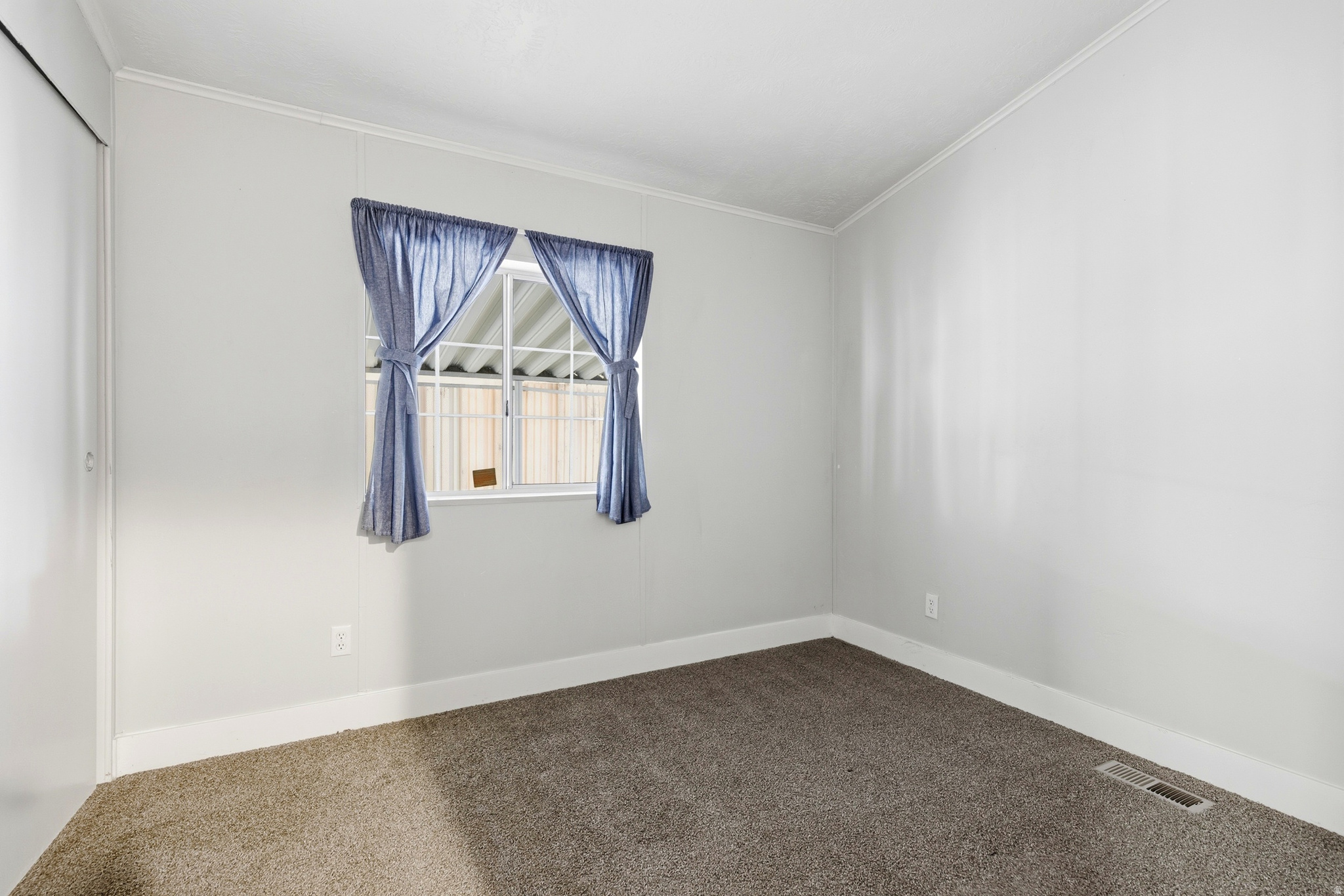 APPLEWOOD - Residential