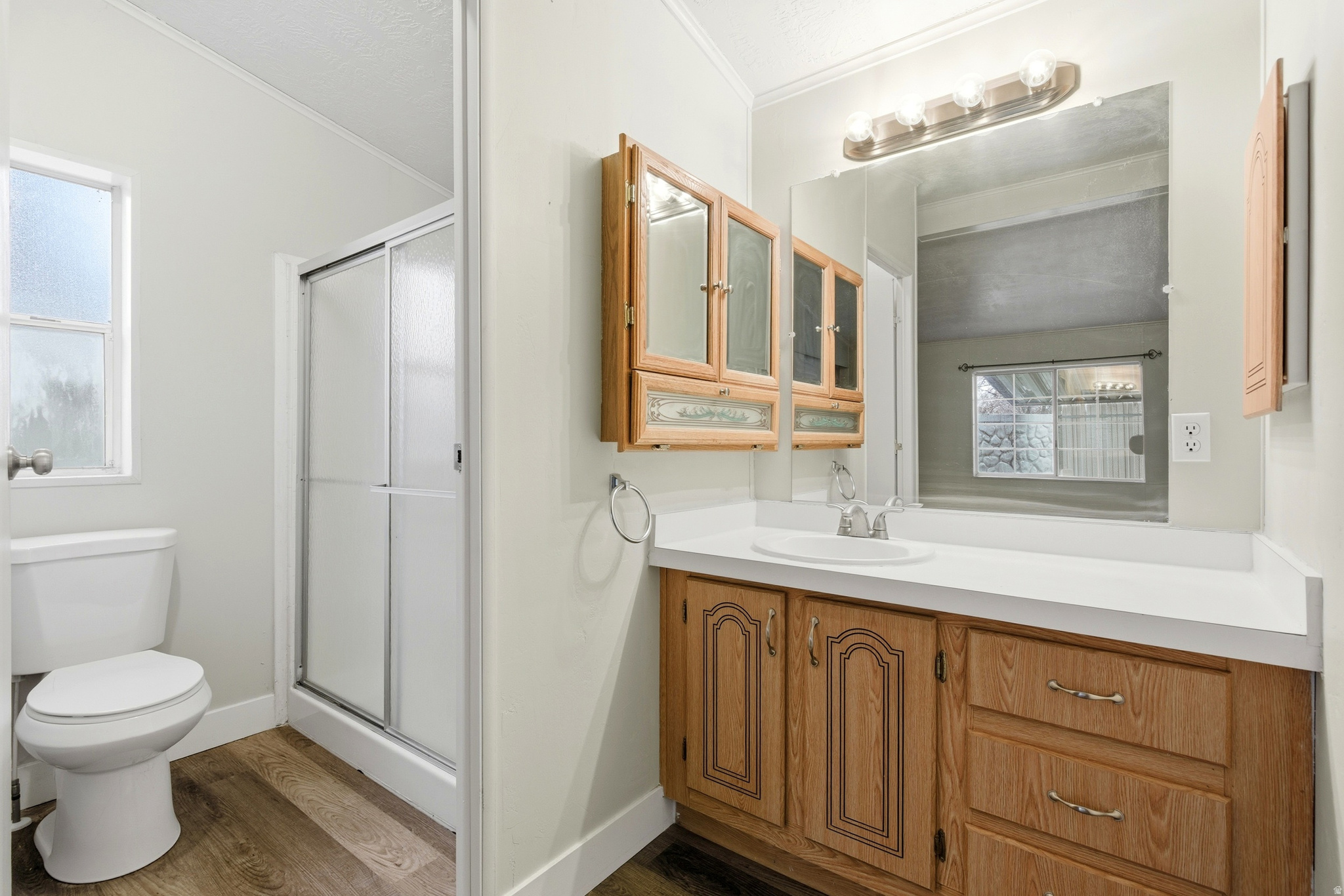 APPLEWOOD - Residential
