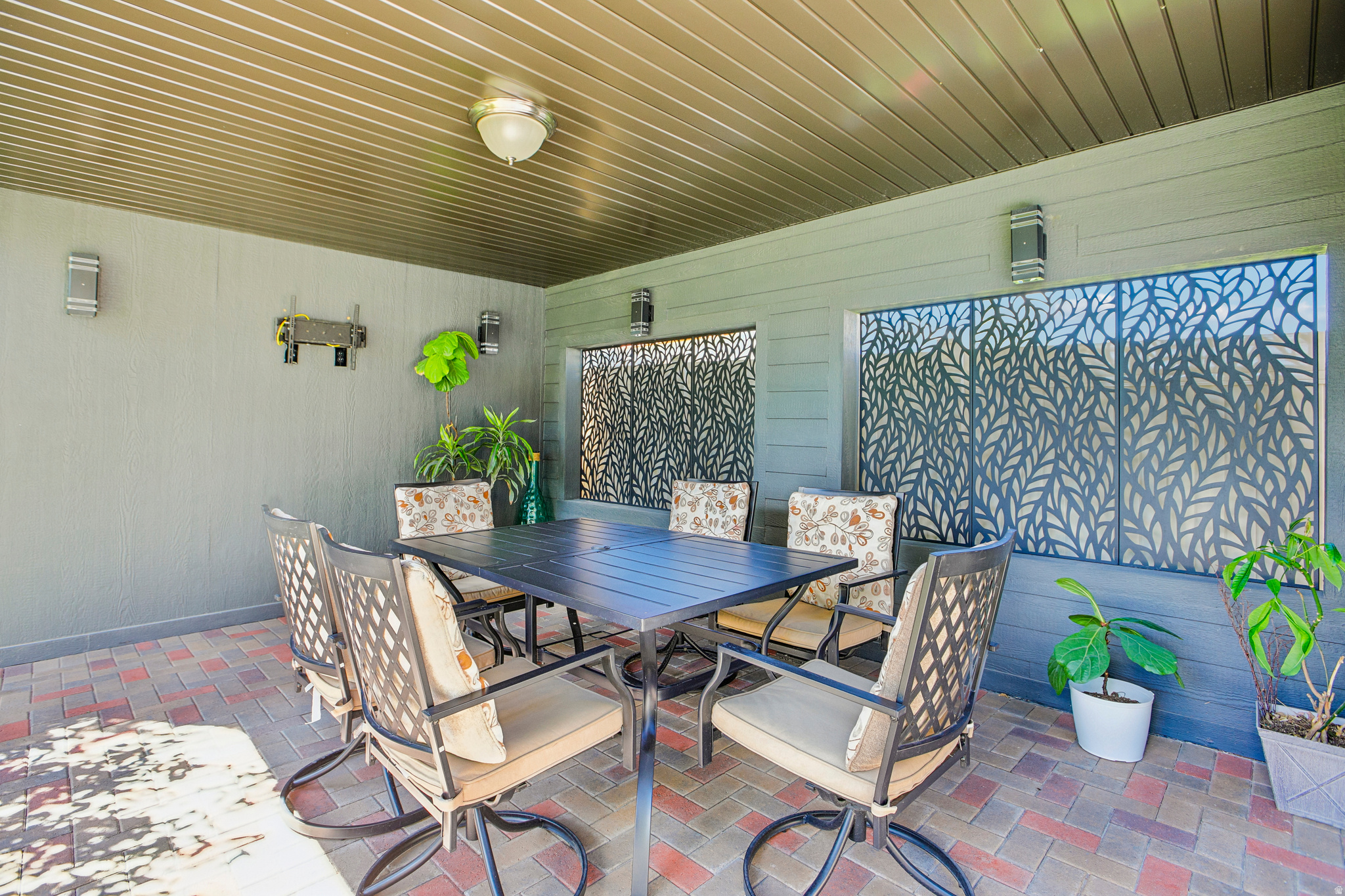 ANTHEM PARK - Residential