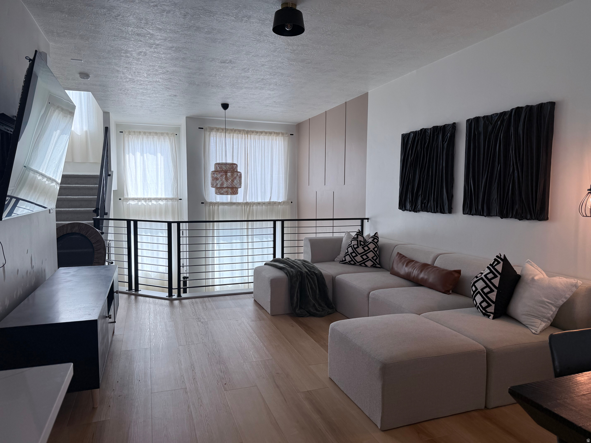 MEADOWBROOK - Residential