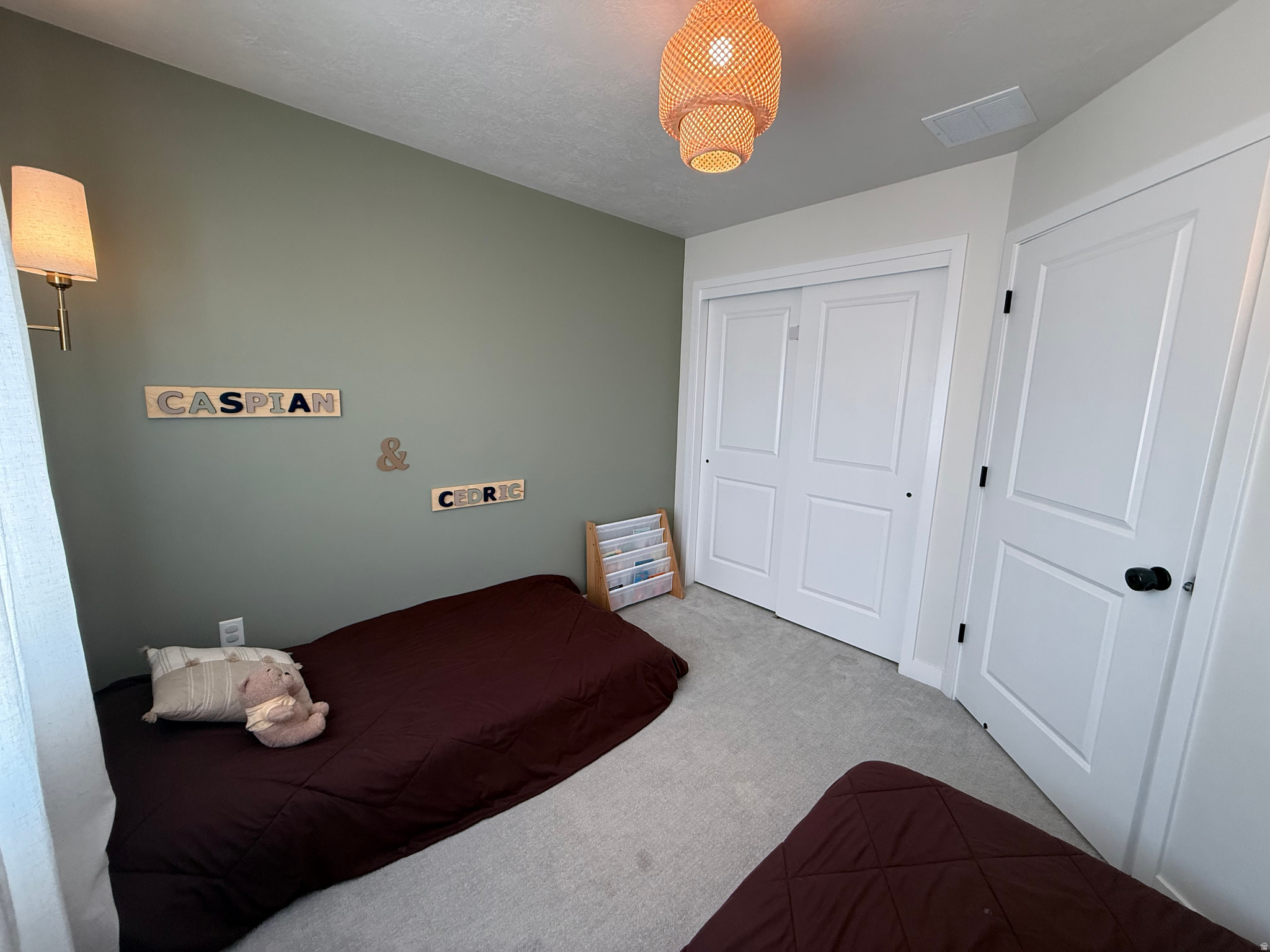 MEADOWBROOK - Residential