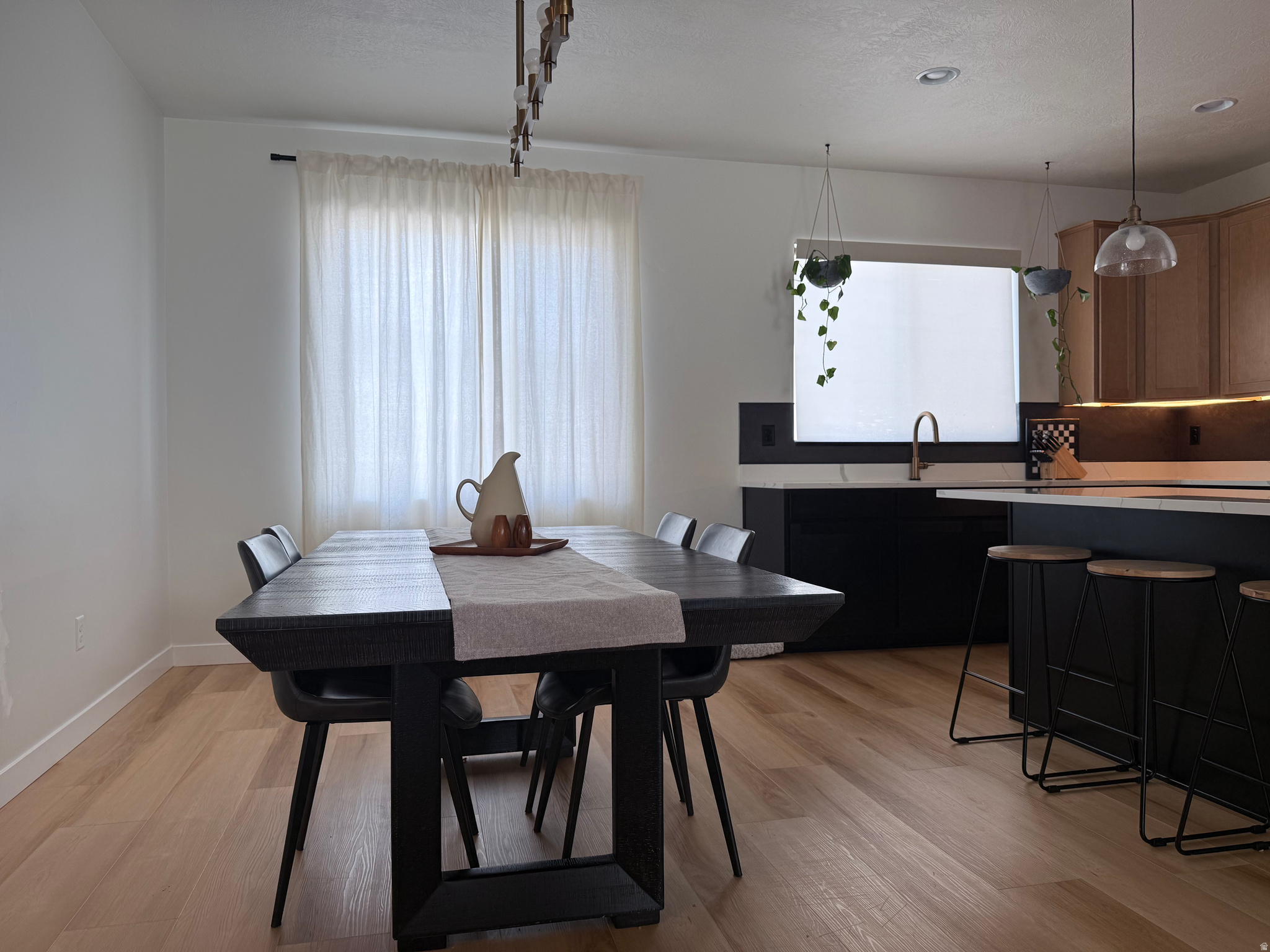 MEADOWBROOK - Residential