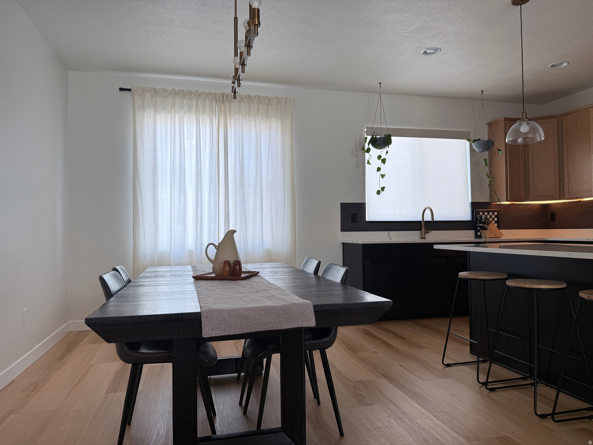 MEADOWBROOK - Residential