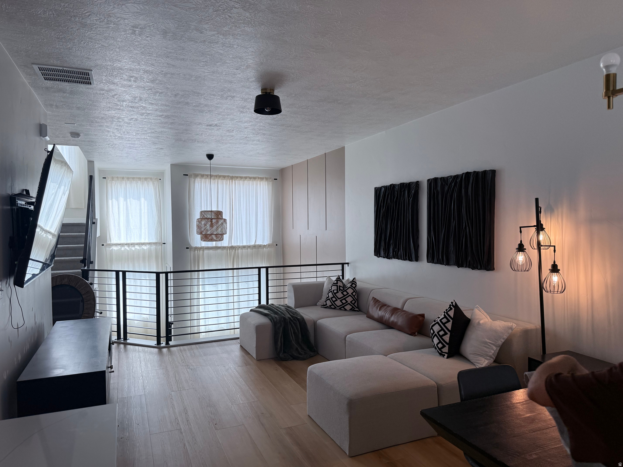 MEADOWBROOK - Residential