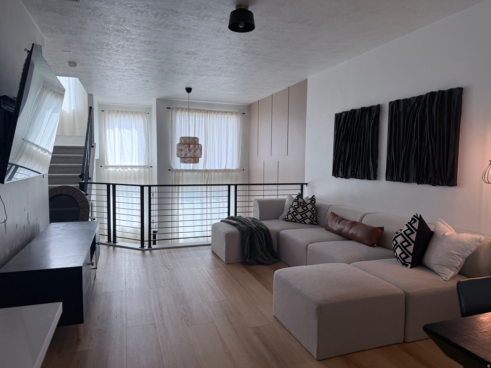 MEADOWBROOK - Residential