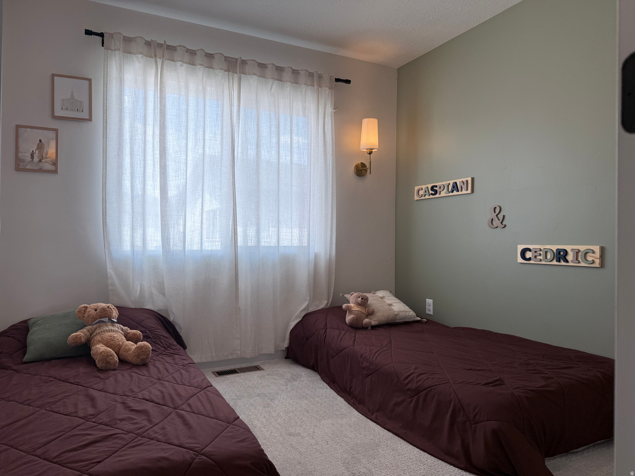 MEADOWBROOK - Residential
