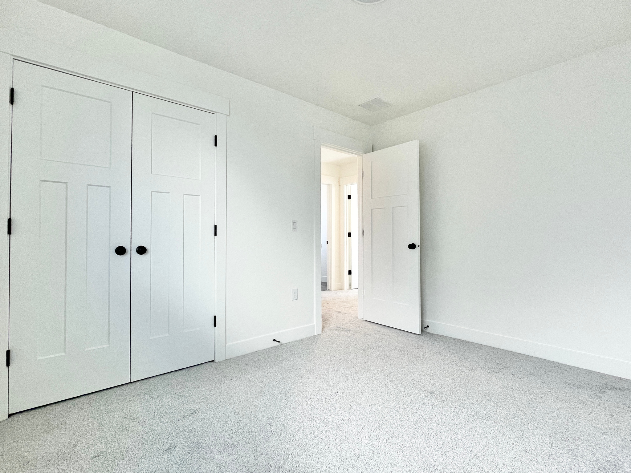 MOUNTAIN RIDGE - Residential