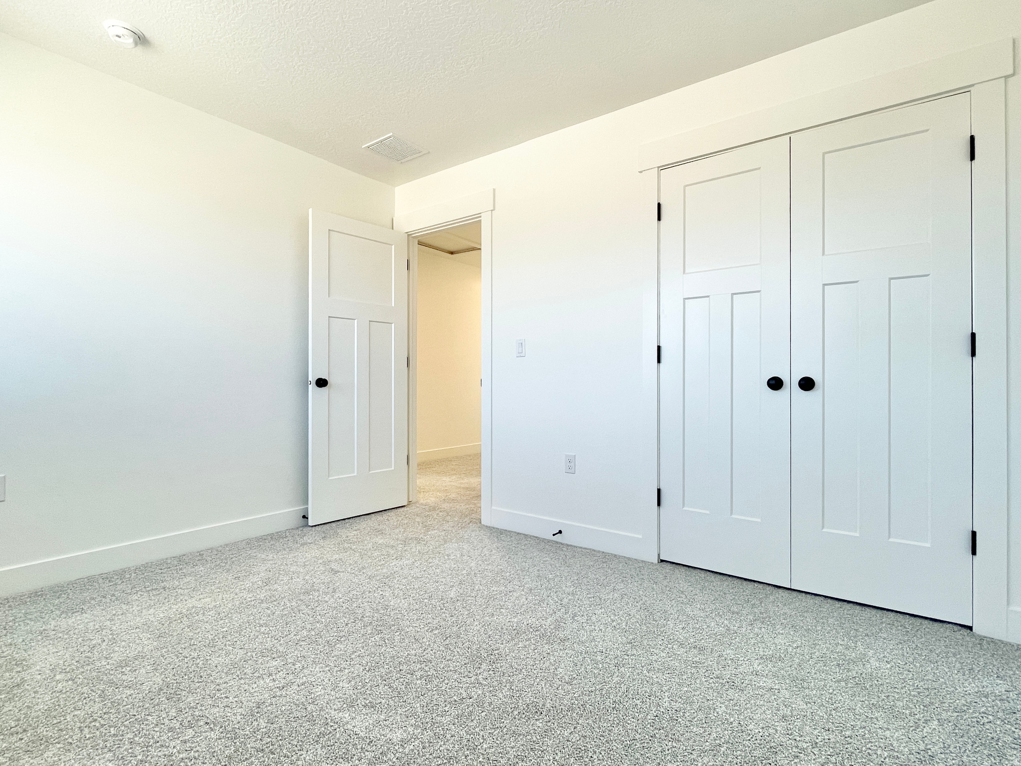 MOUNTAIN RIDGE - Residential
