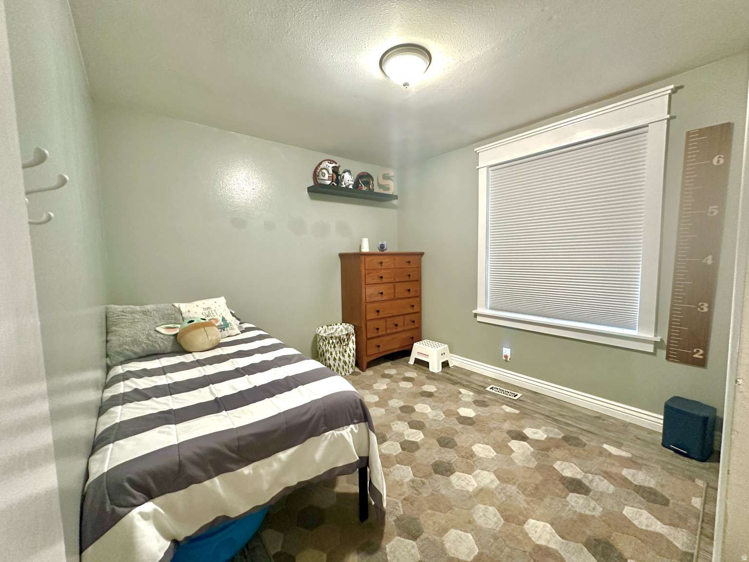 RAINTREE VILLAGE - Residential