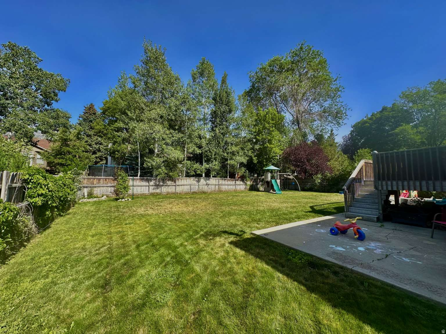 RAINTREE VILLAGE - Residential