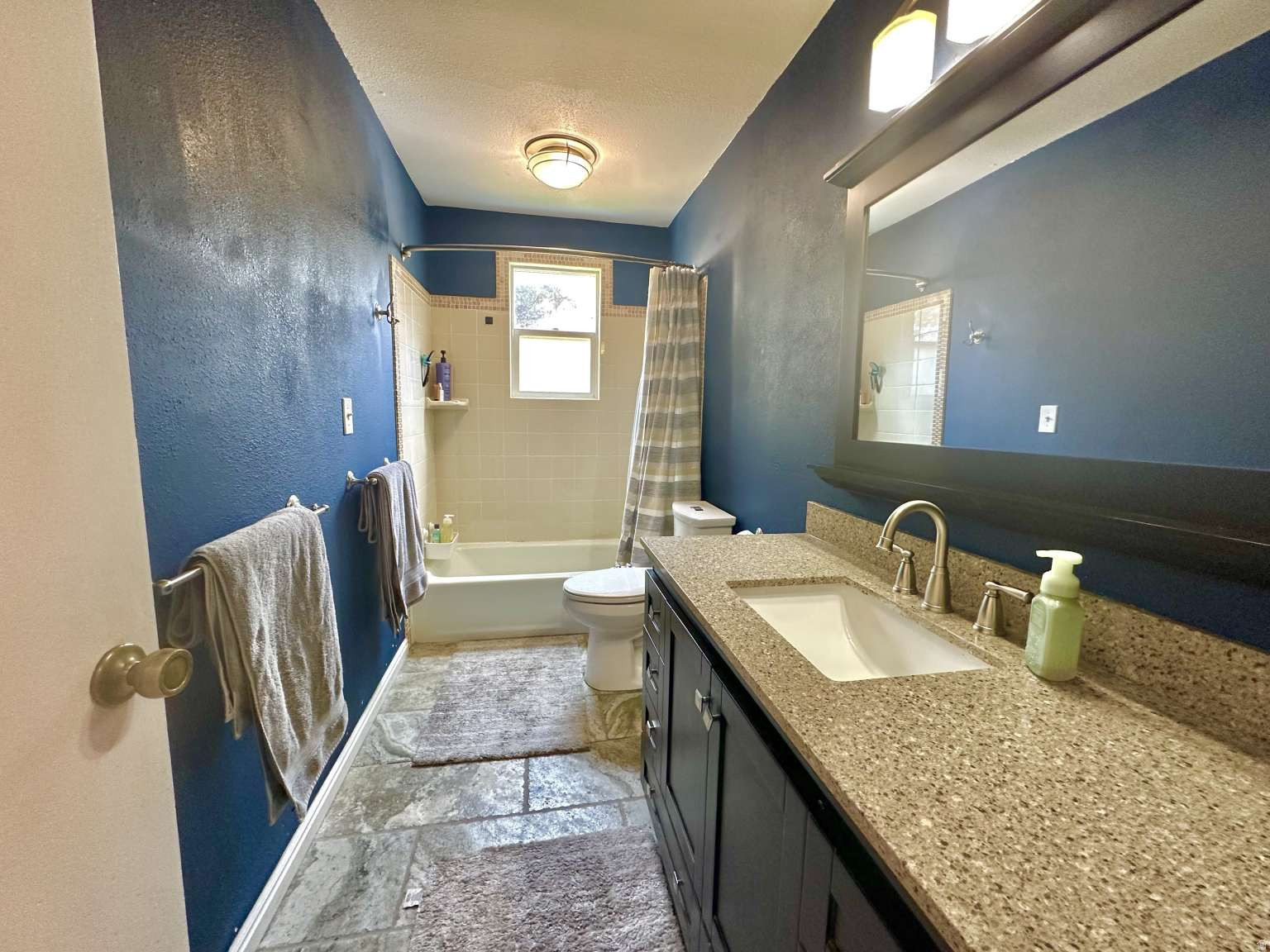 RAINTREE VILLAGE - Residential