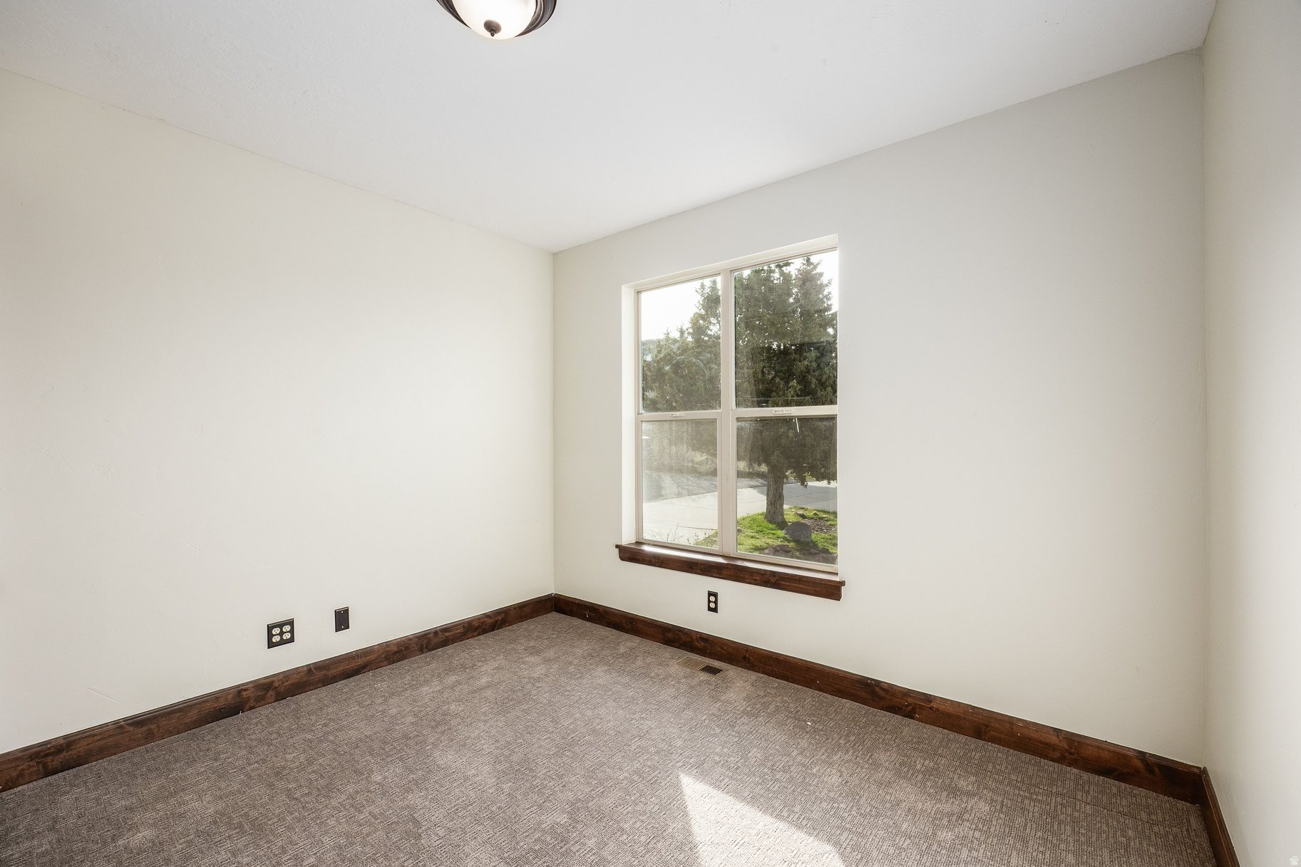 BIG POLE ESTATES - Residential