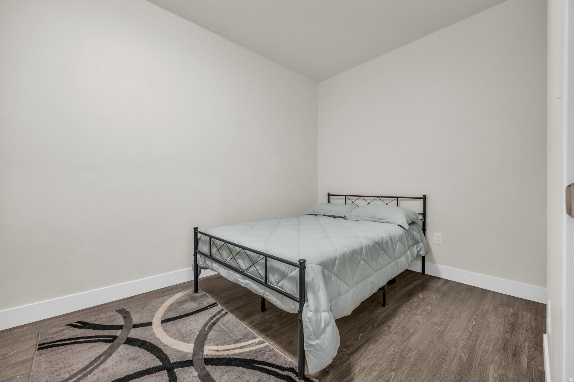 FALCON RIDGE - Residential