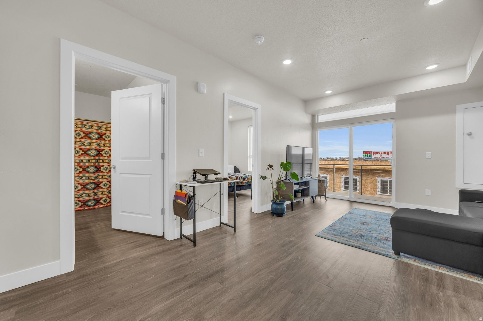 FALCON RIDGE - Residential