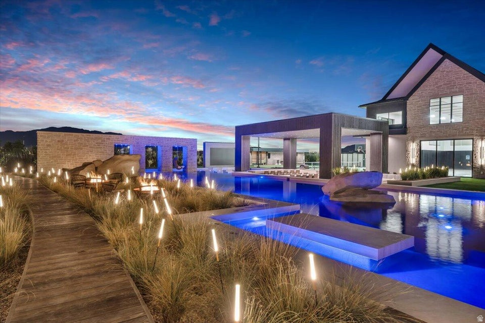 GROVE - Residential