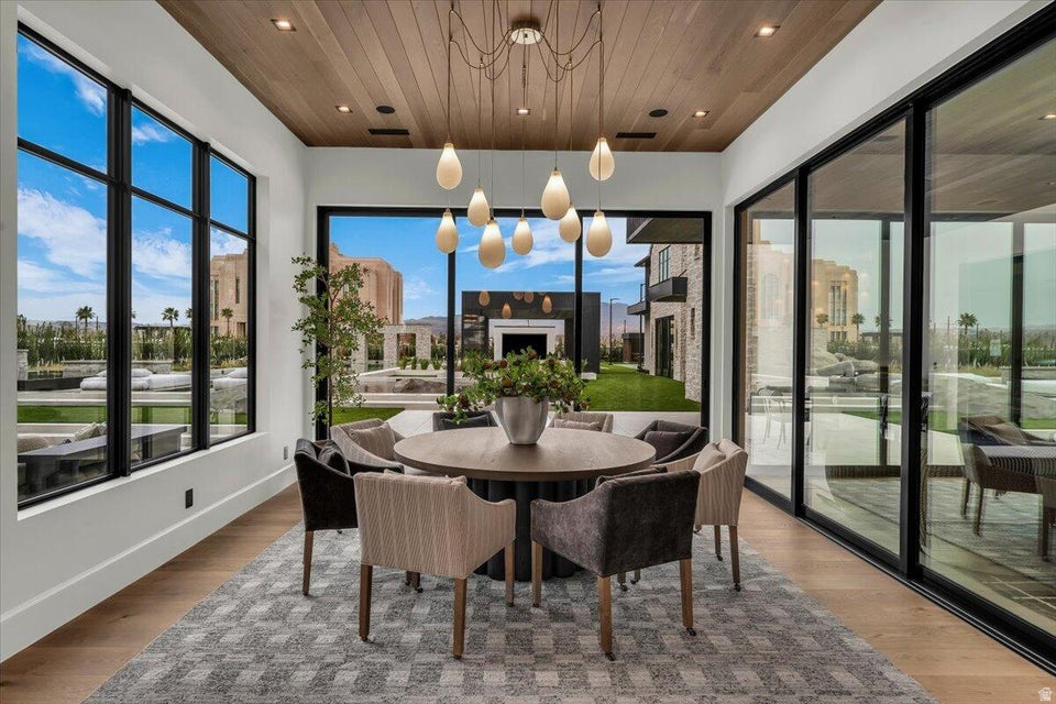 GROVE - Residential