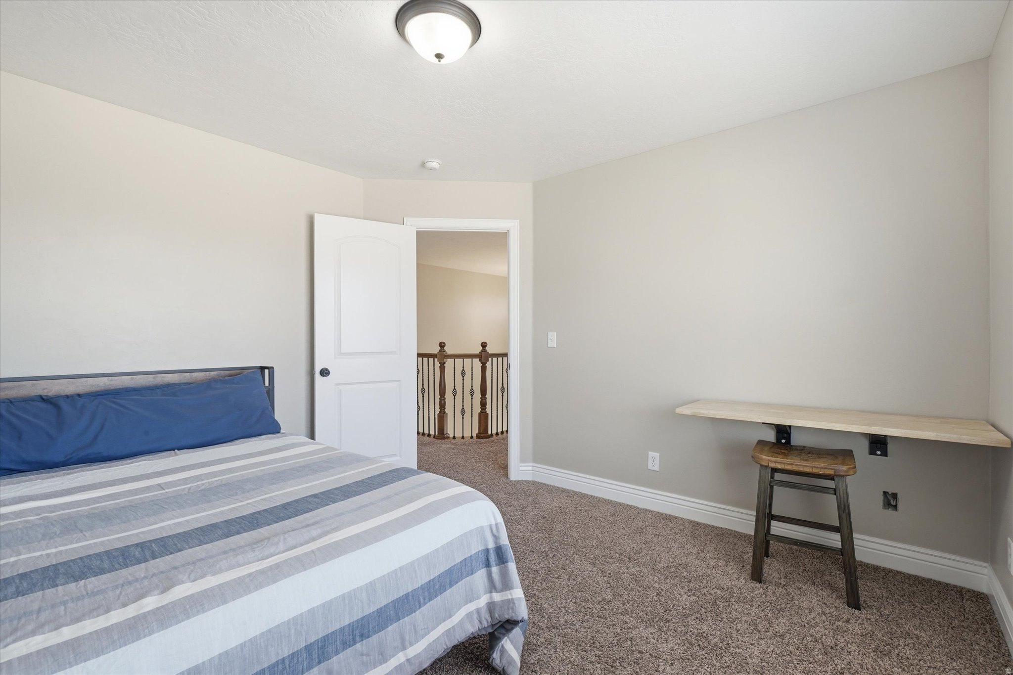 SUNSET EQUESTRIAN ES - Residential