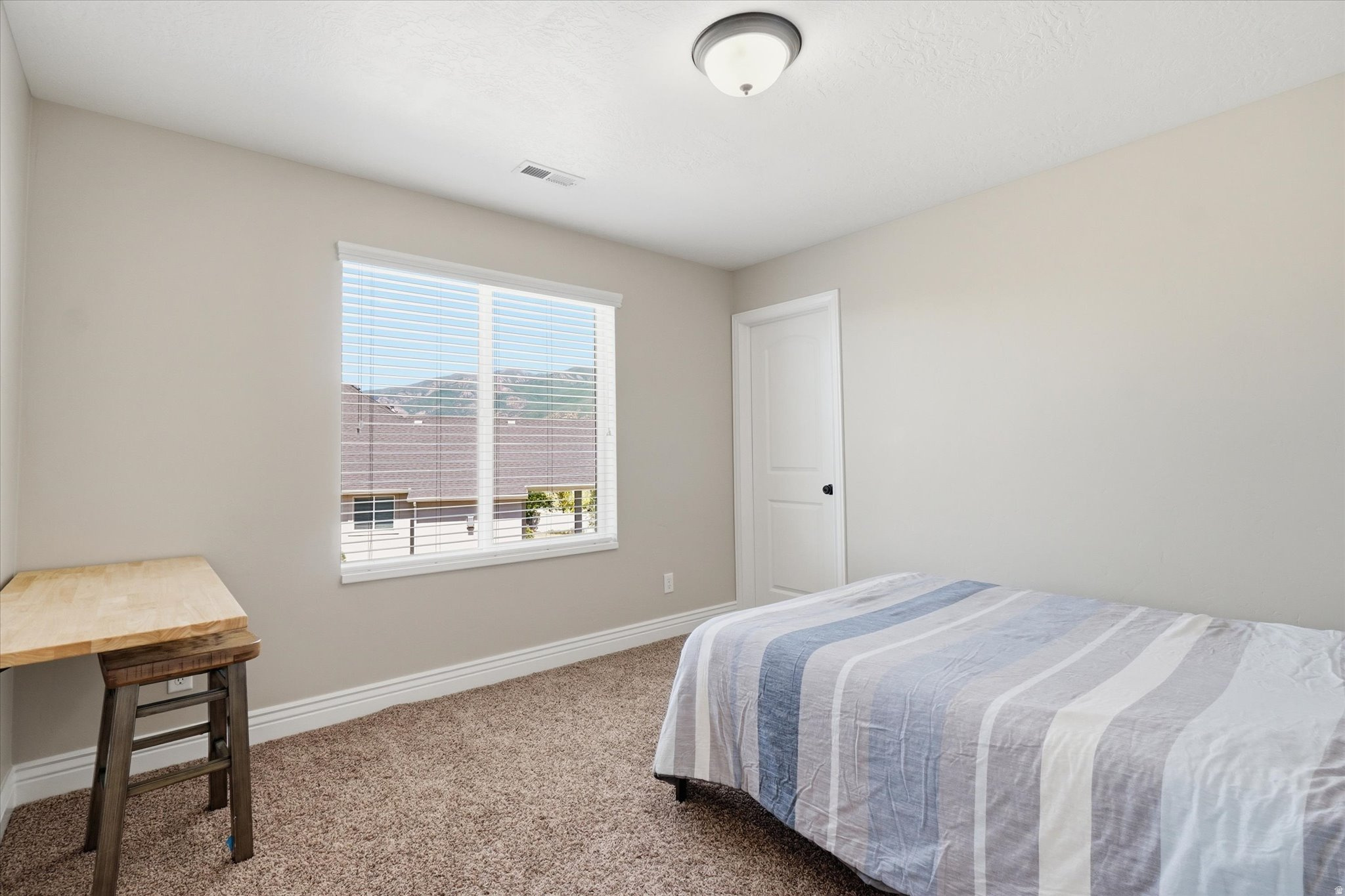 SUNSET EQUESTRIAN ES - Residential