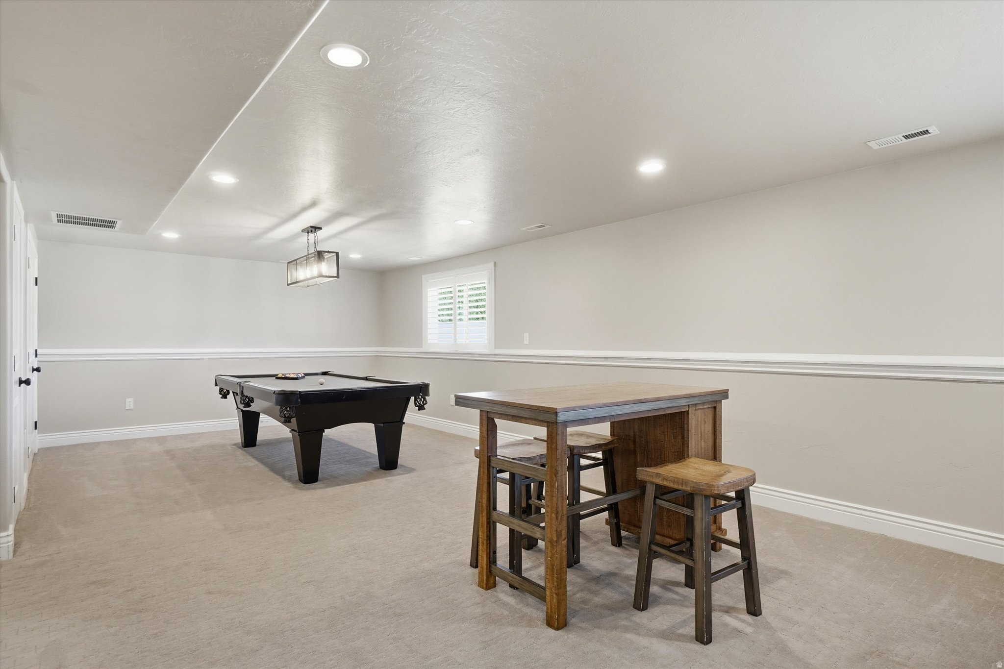 SUNSET EQUESTRIAN ES - Residential