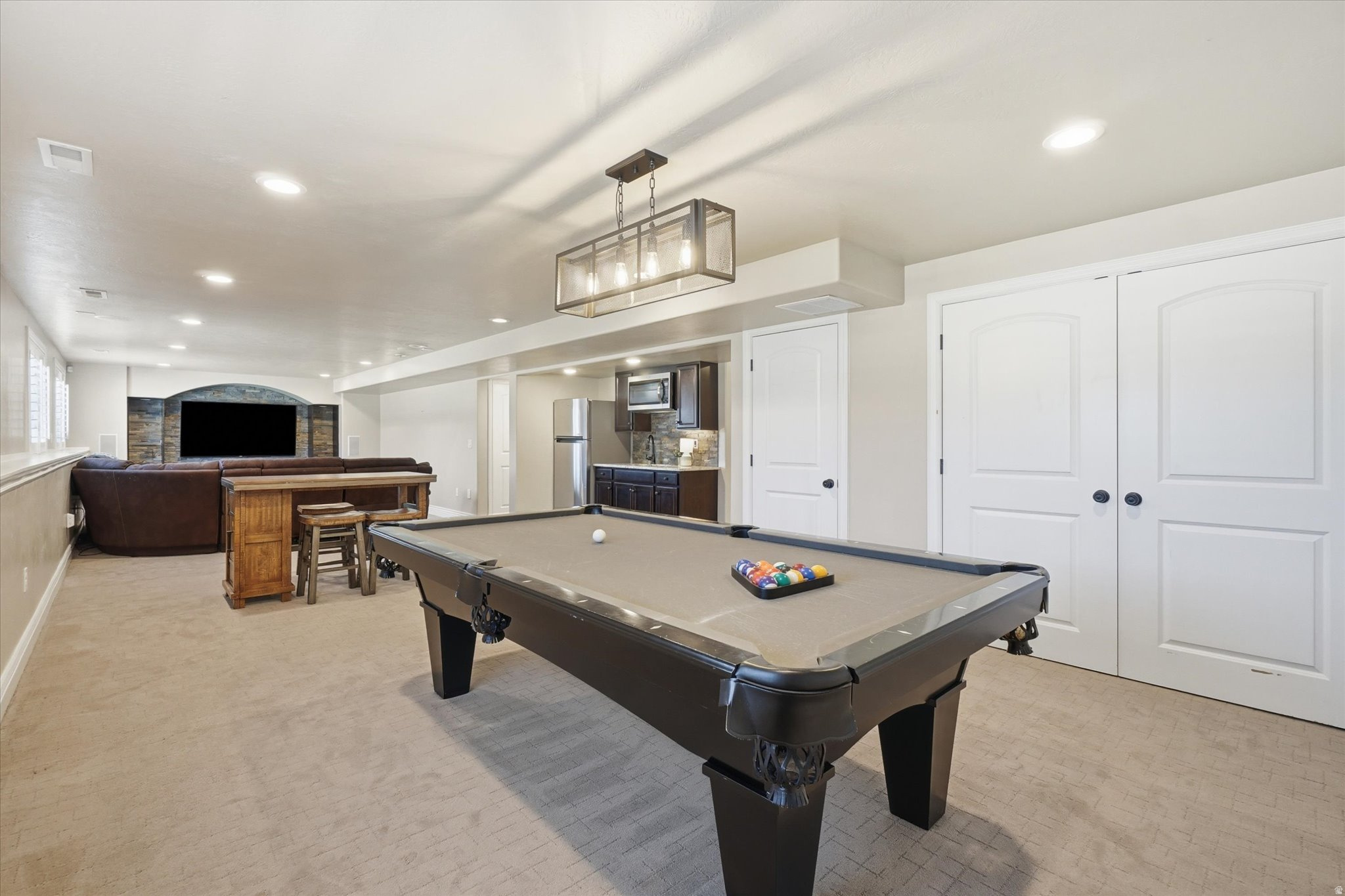 SUNSET EQUESTRIAN ES - Residential