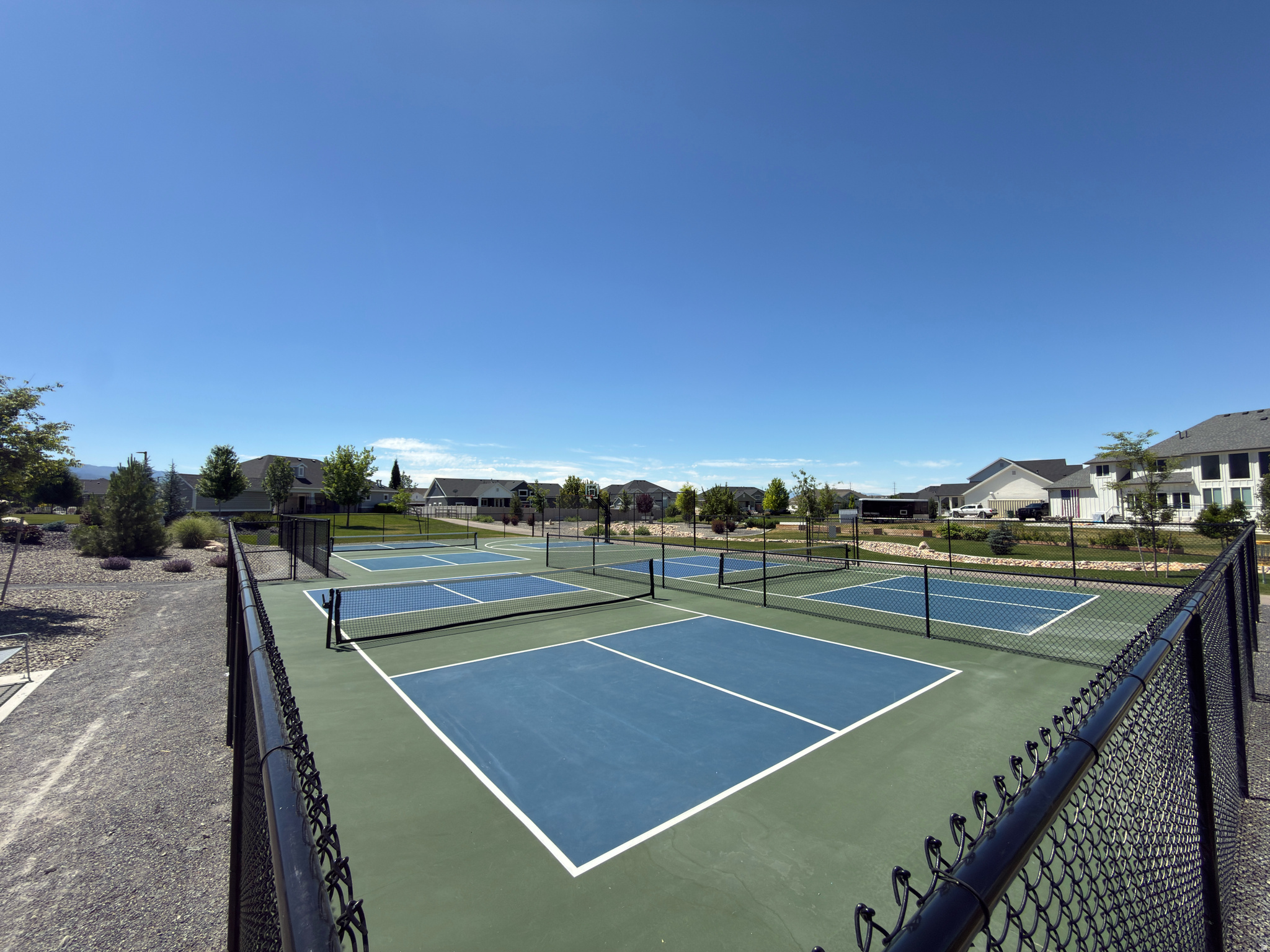 SUNSET EQUESTRIAN ES - Residential