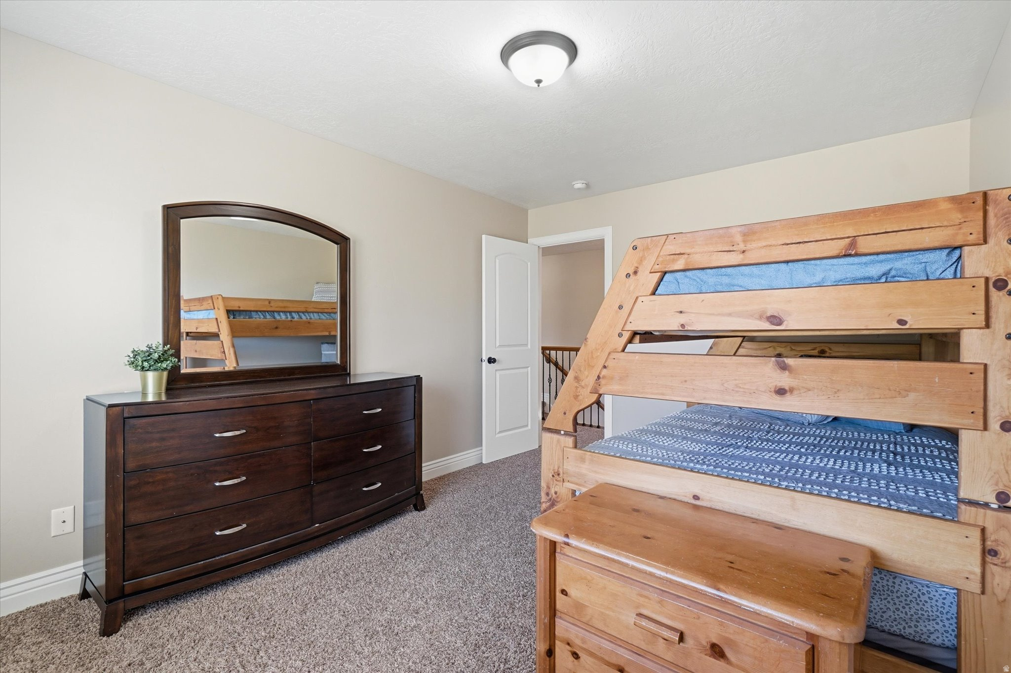 SUNSET EQUESTRIAN ES - Residential