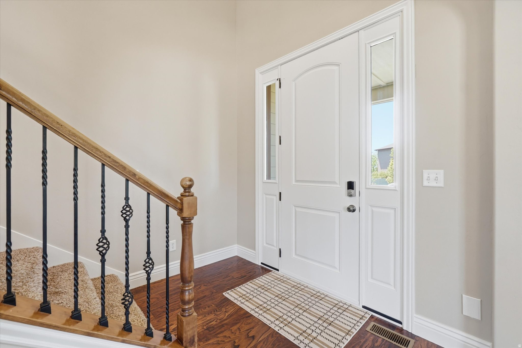 SUNSET EQUESTRIAN ES - Residential