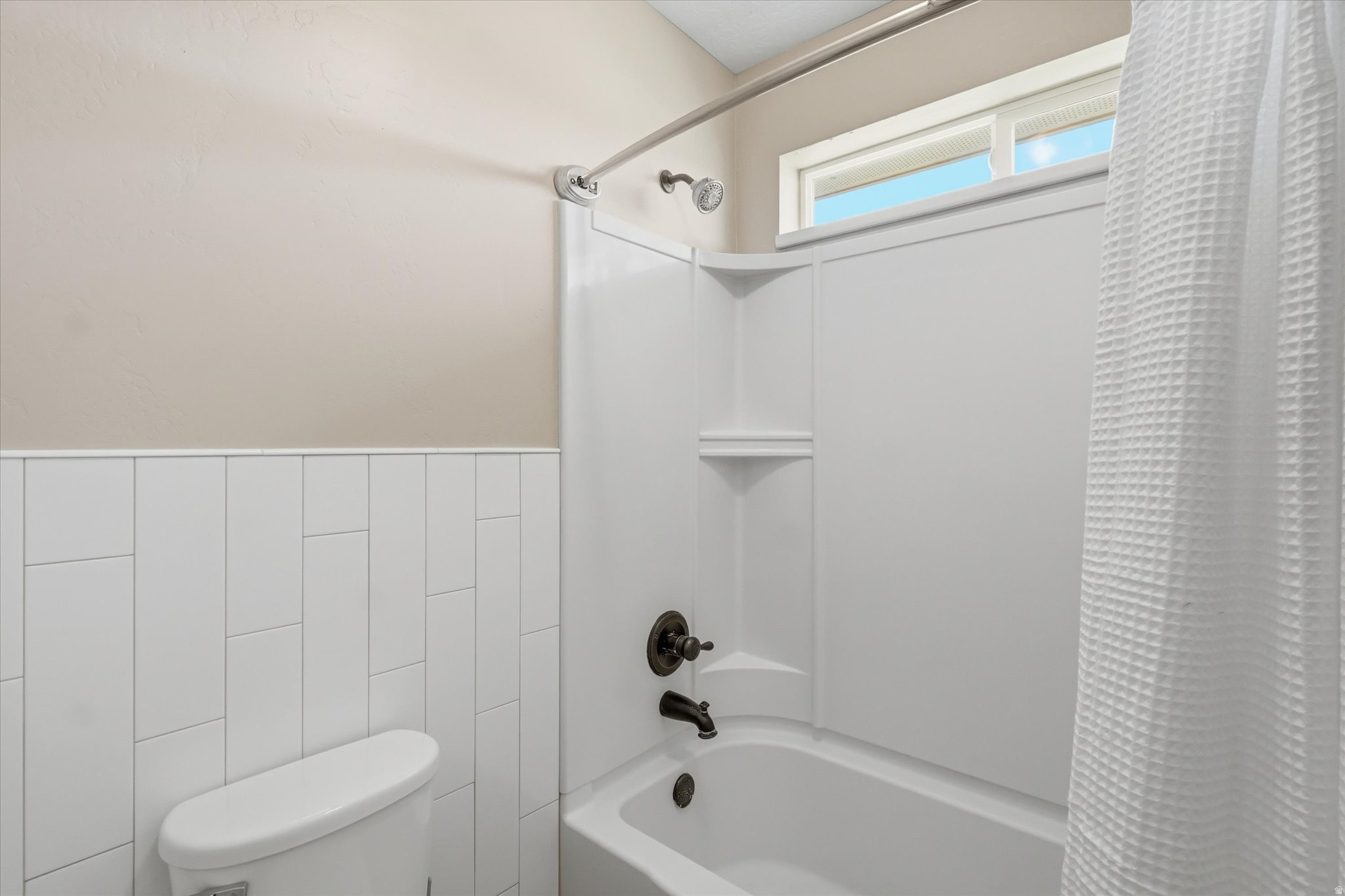 SUNSET EQUESTRIAN ES - Residential