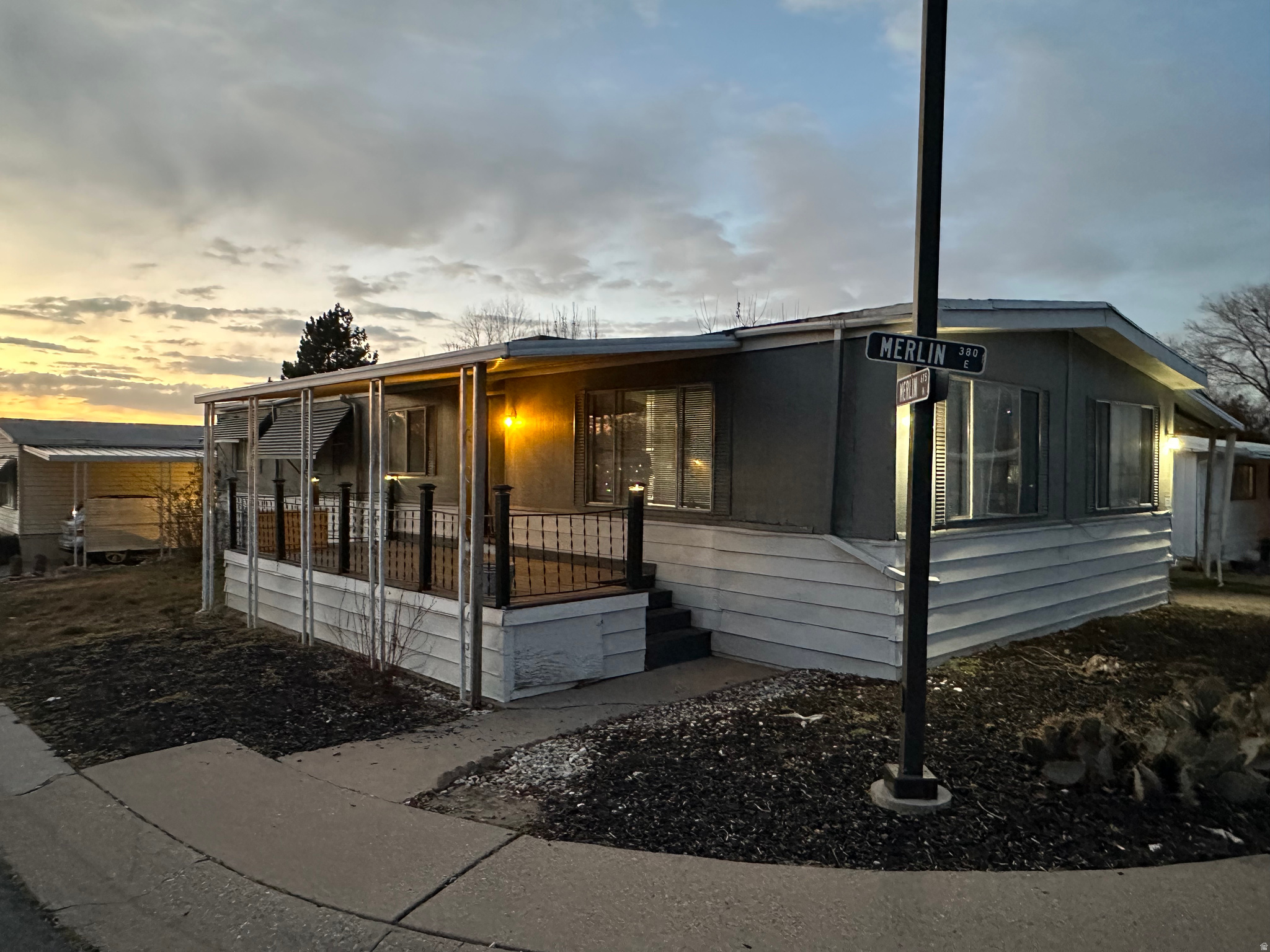 CAMELOT PARK - Residential