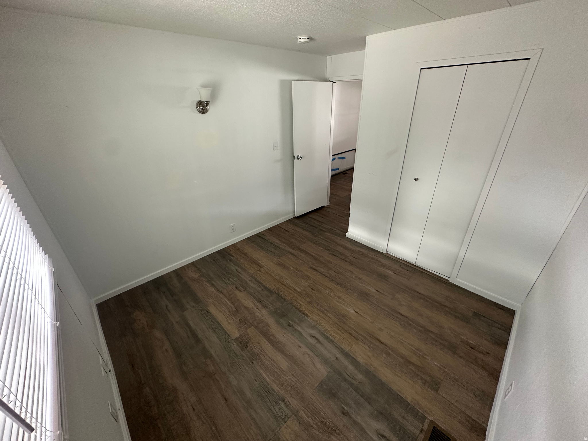CAMELOT PARK - Residential
