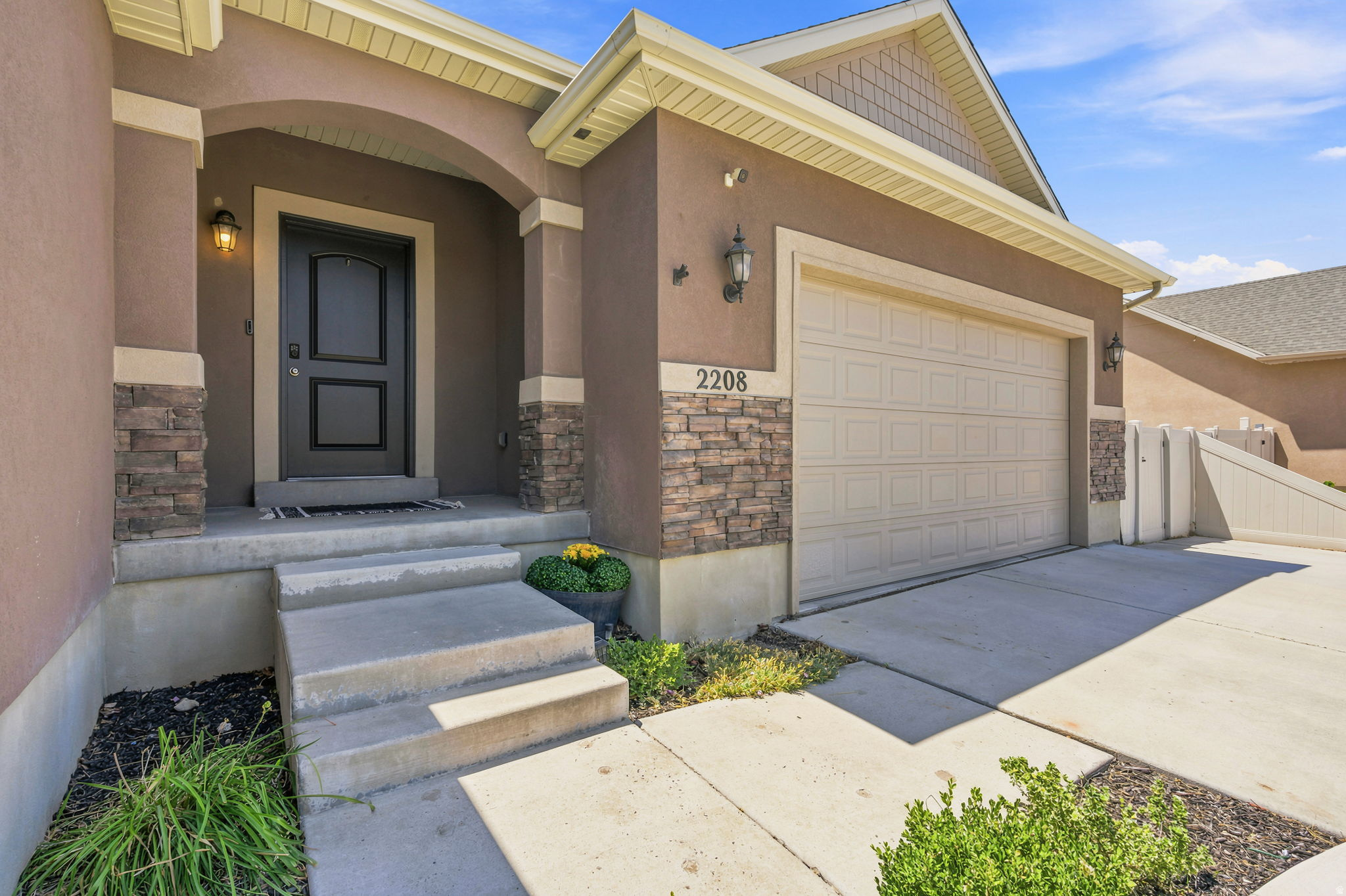MAPLE HIGHLANDS - Residential