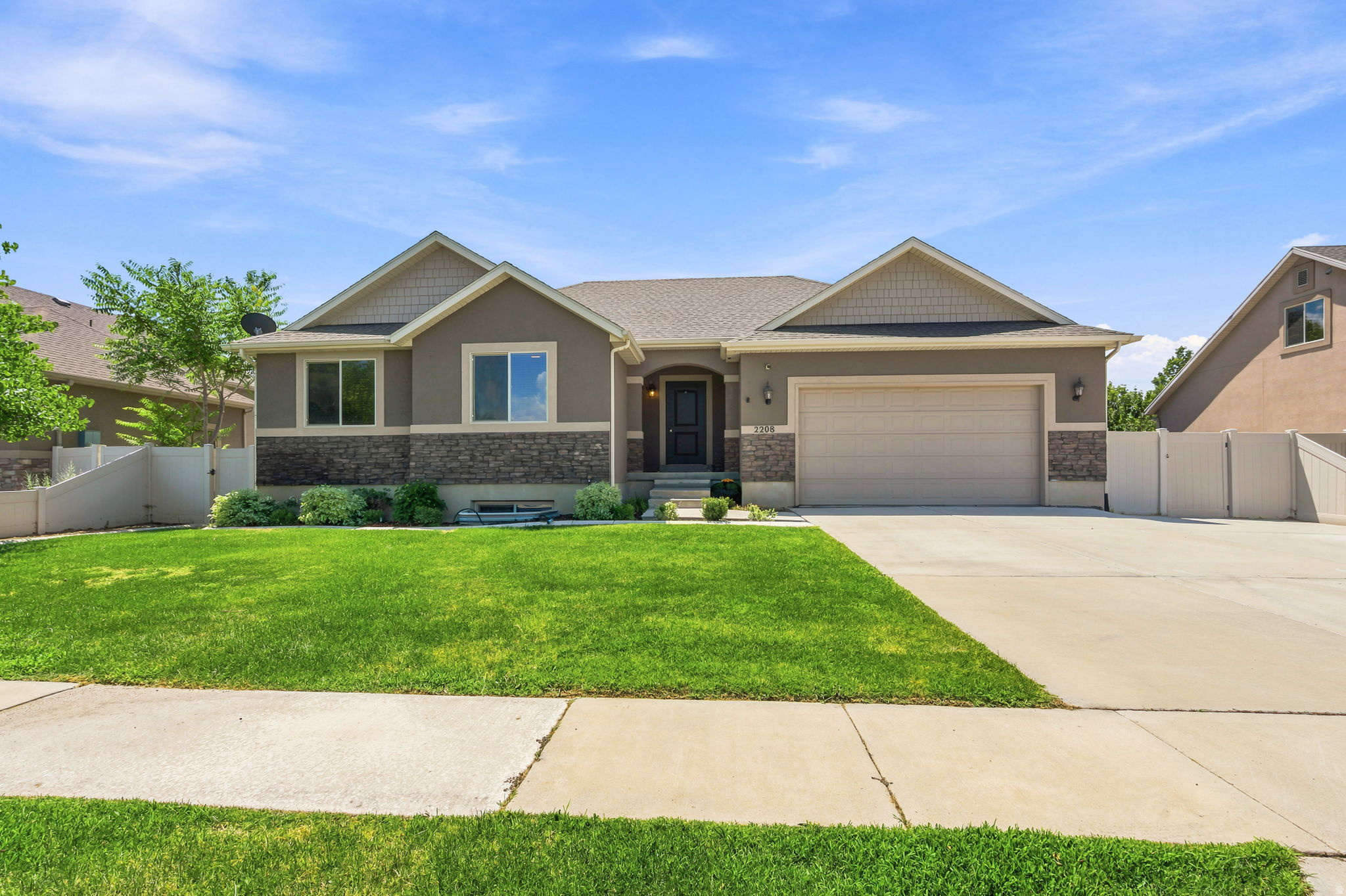 MAPLE HIGHLANDS - Residential