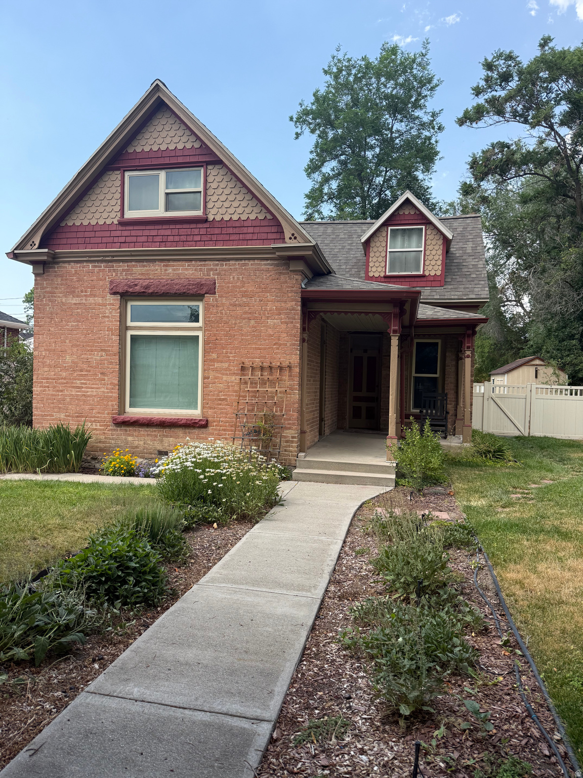 JOAQUIN - Residential