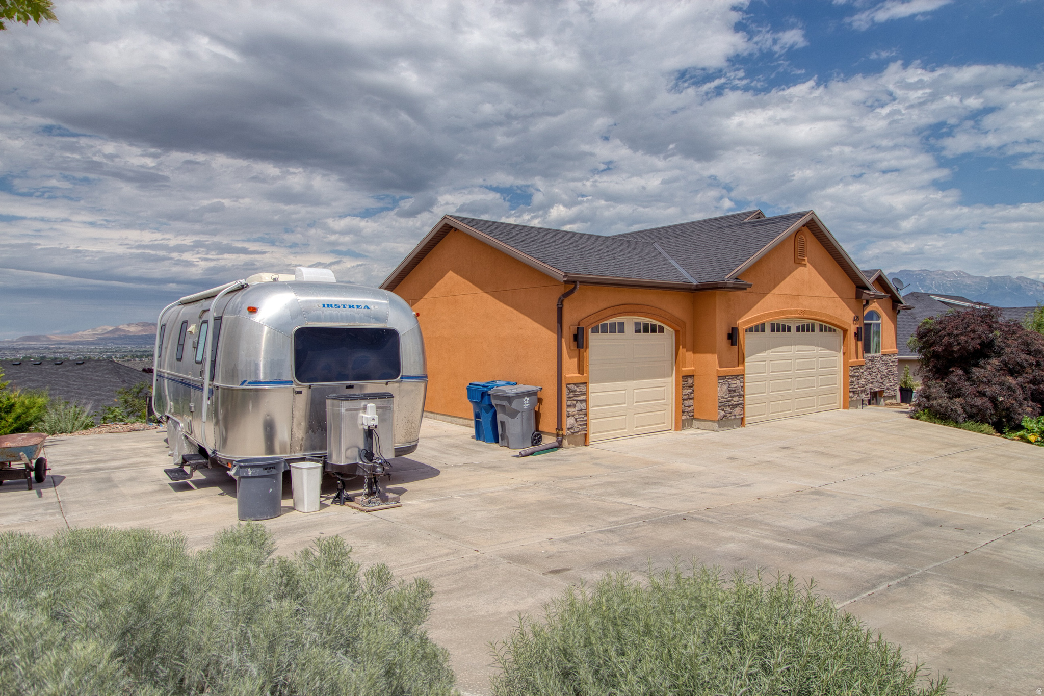 JACOBS RANCH - Residential