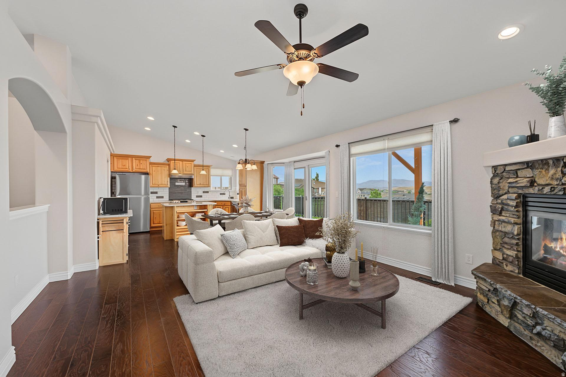 JACOBS RANCH - Residential