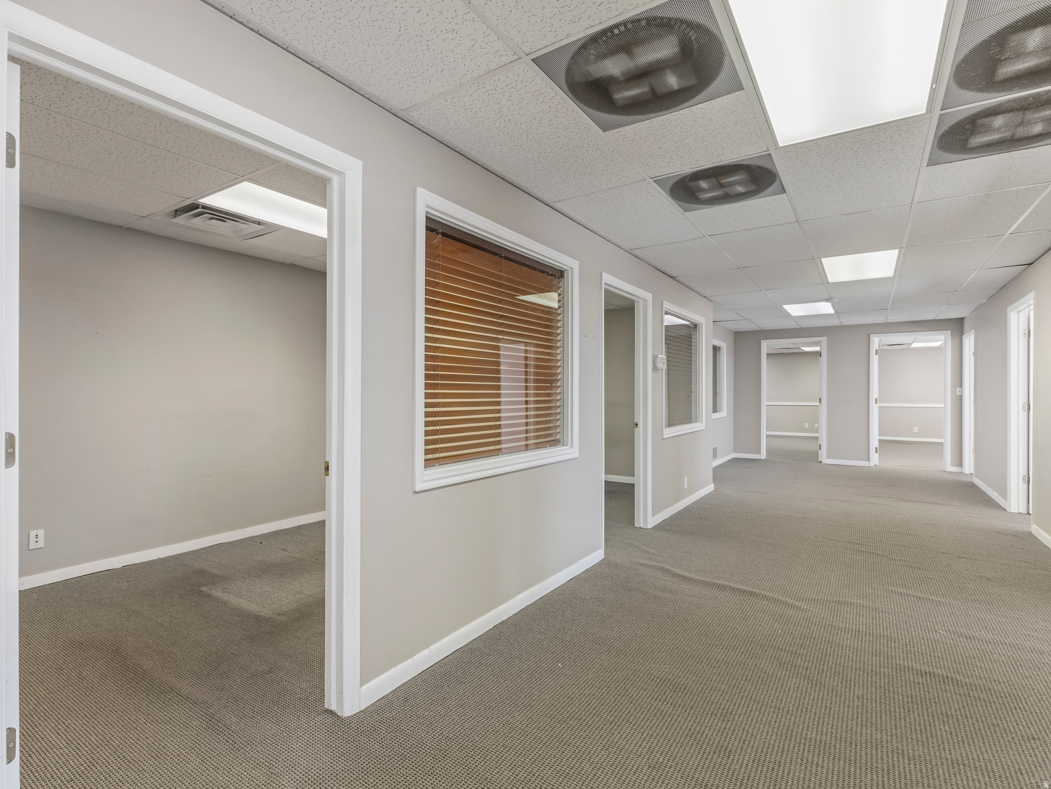 FIVE ACRE - Commercial Sale