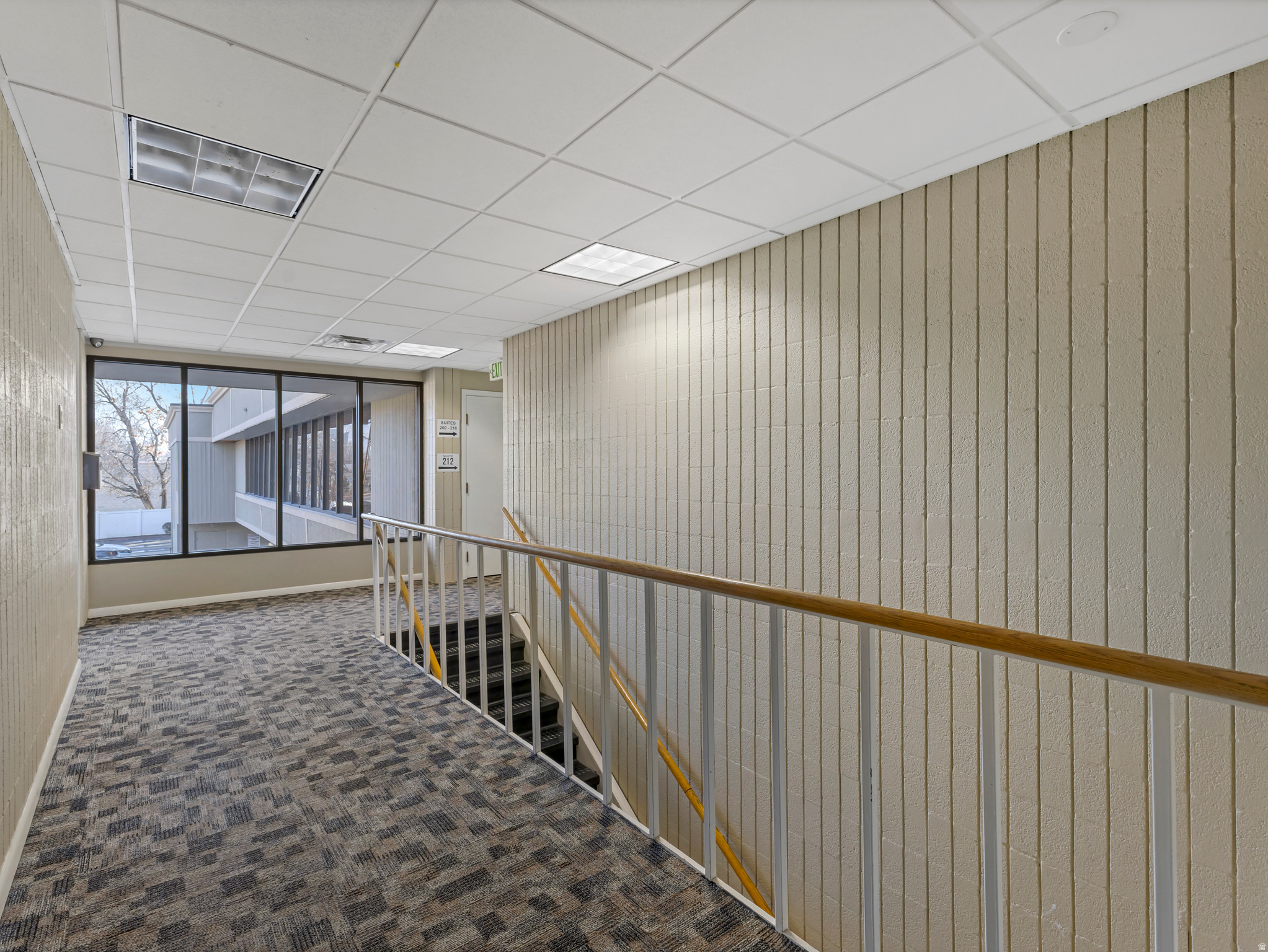 FIVE ACRE - Commercial Sale