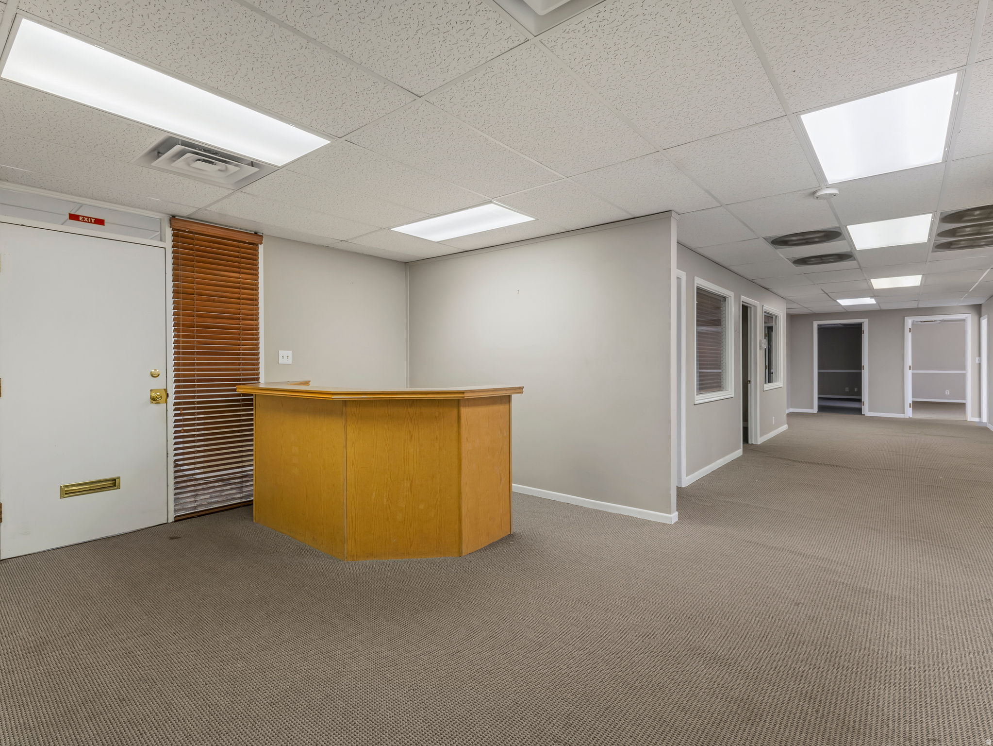 FIVE ACRE - Commercial Sale