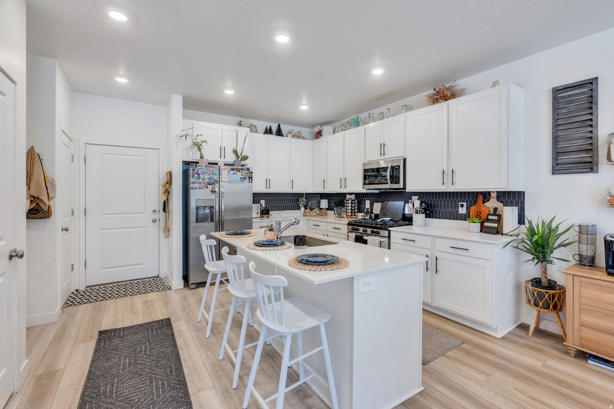 RIDGEVIEW - Residential