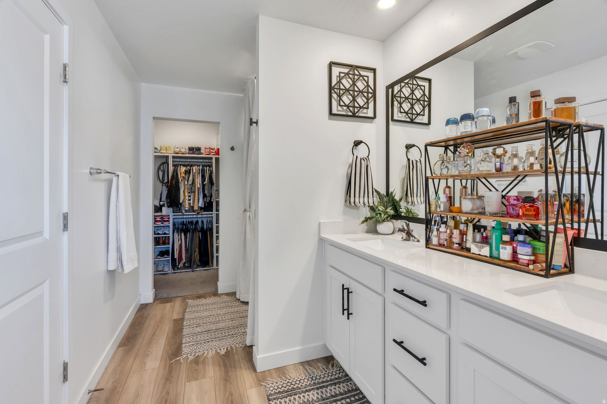 RIDGEVIEW - Residential