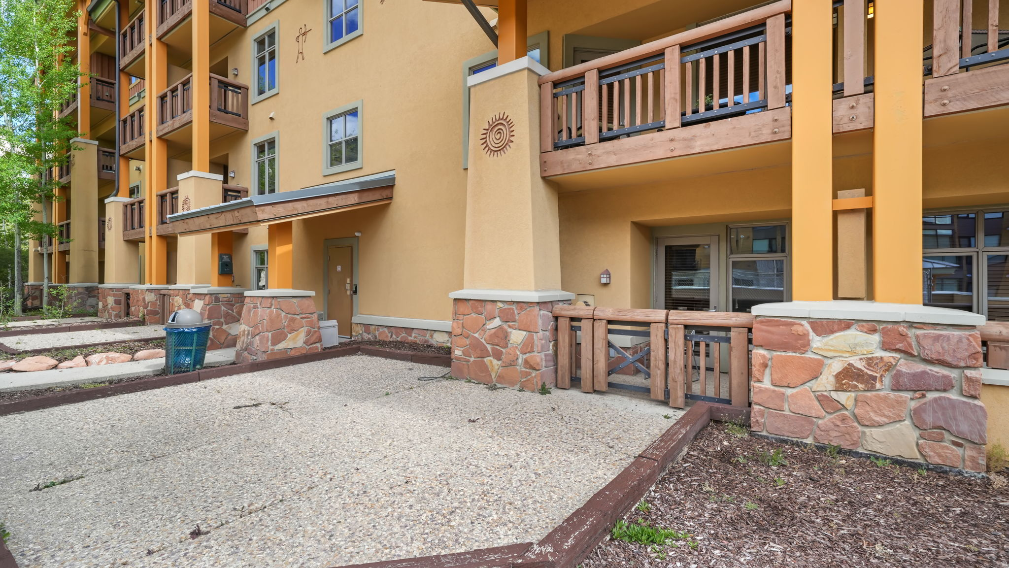 SUNDIAL LODGE - Residential